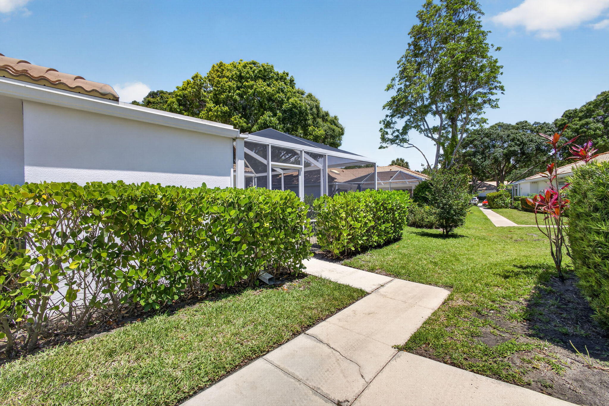OAKS-SUNTERRACE - Residential