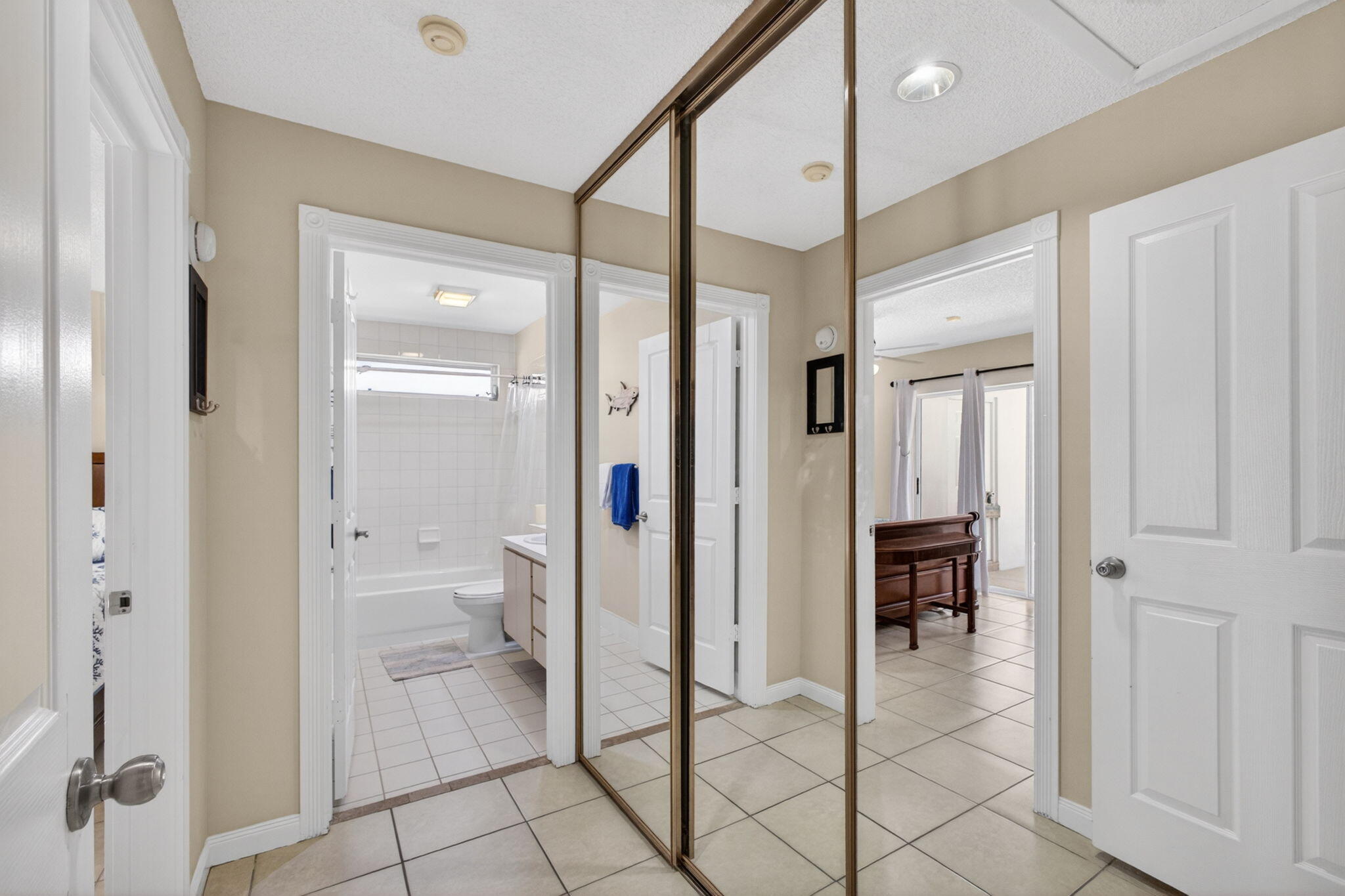 OAKS-SUNTERRACE - Residential