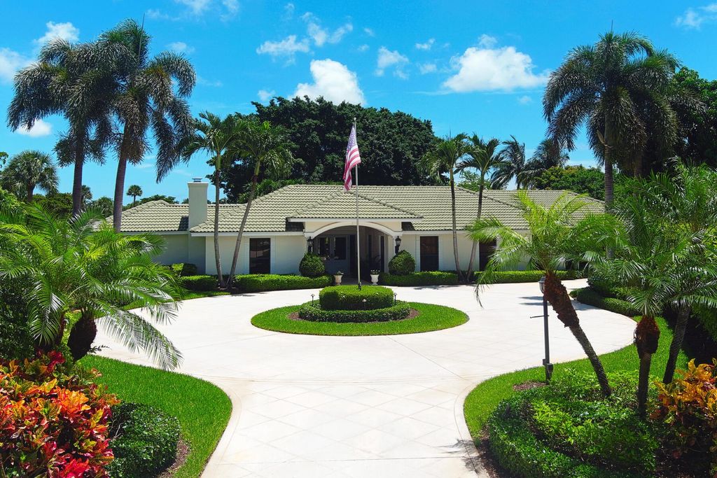 Photo of 4697 Sabal Palm Drive, Boynton Beach, FL 33436 (MLS # R11006756)