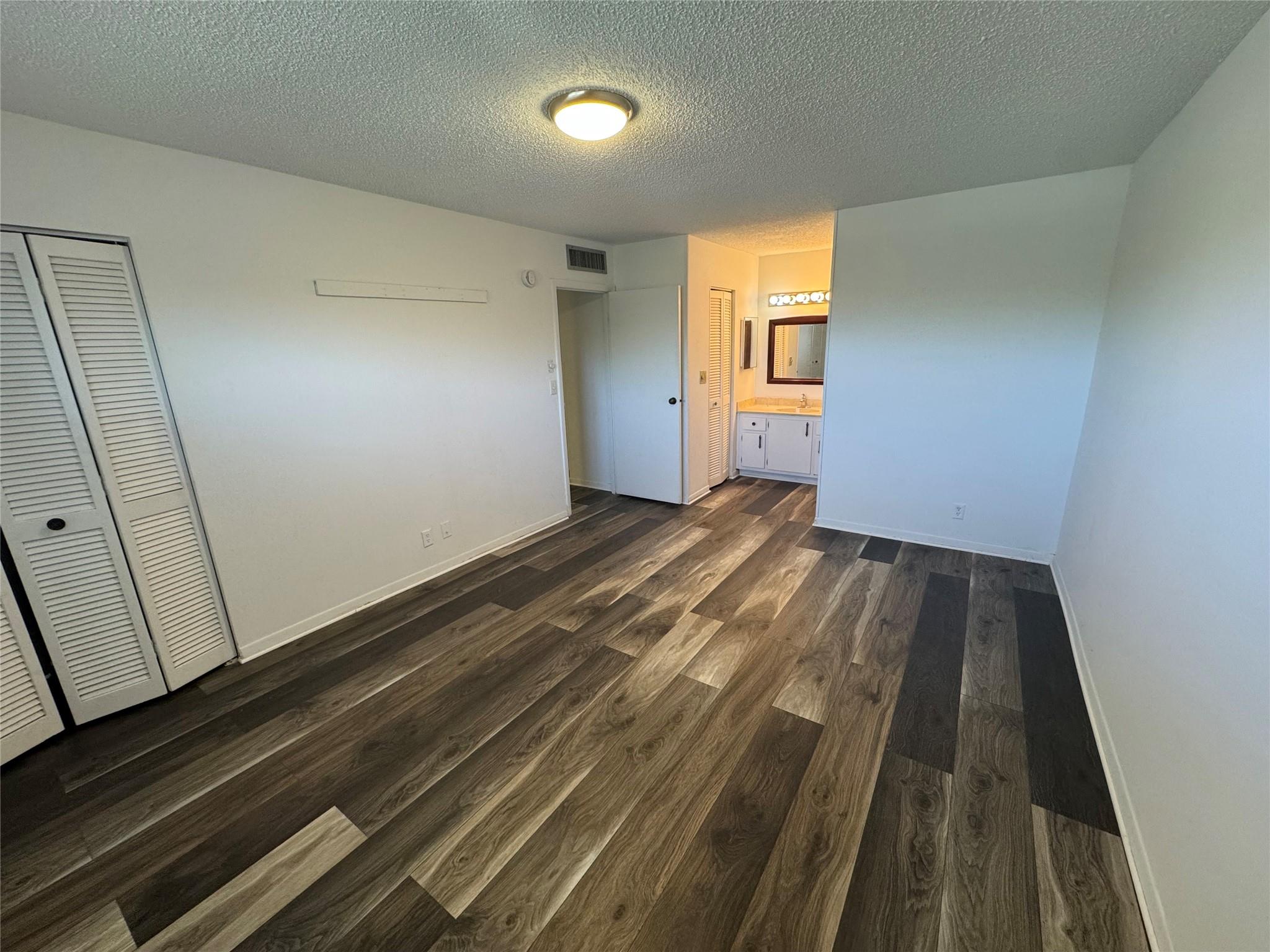View photos, virtual tours, details... 6061 N Falls Cir Dr 302