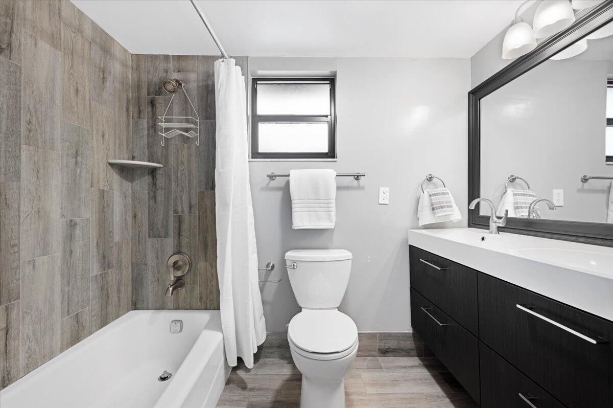 TENNIS LODGES 1 CONDO - Residential Lease