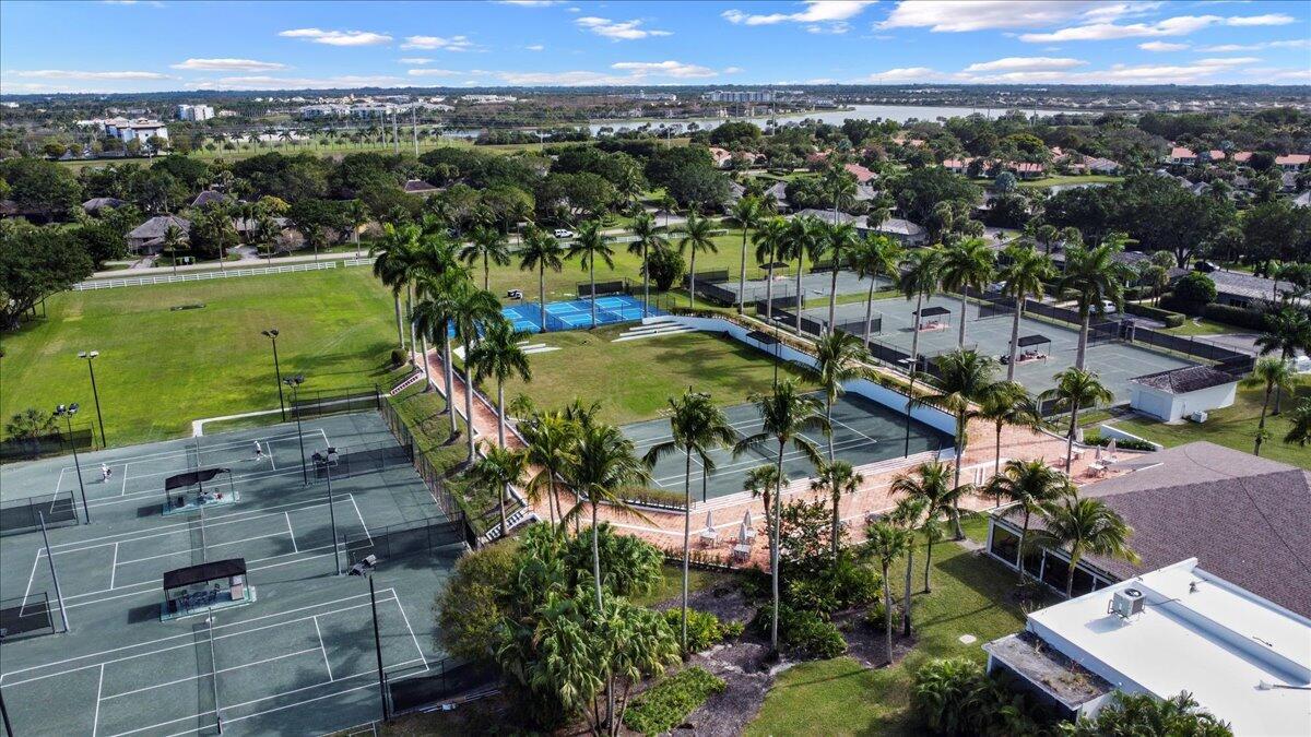 TENNIS LODGES 1 CONDO - Residential Lease