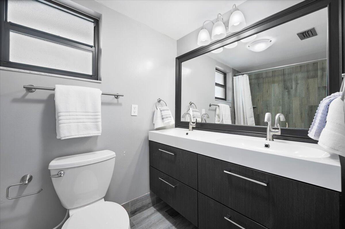 TENNIS LODGES 1 CONDO - Residential Lease