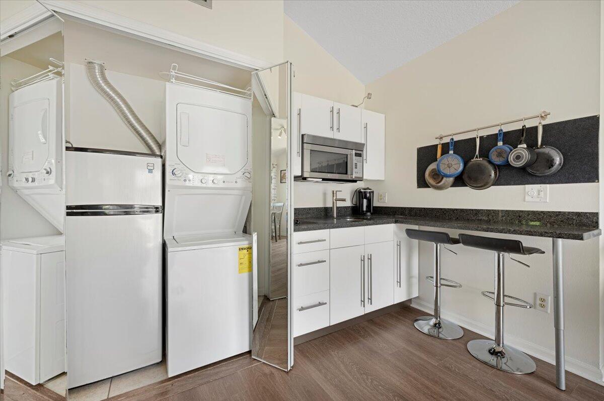 TENNIS LODGES 1 CONDO - Residential Lease