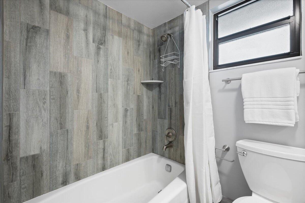 TENNIS LODGES 1 CONDO - Residential Lease