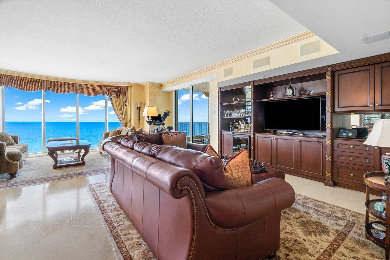 TOSCANA SOUTH CONDO - Residential