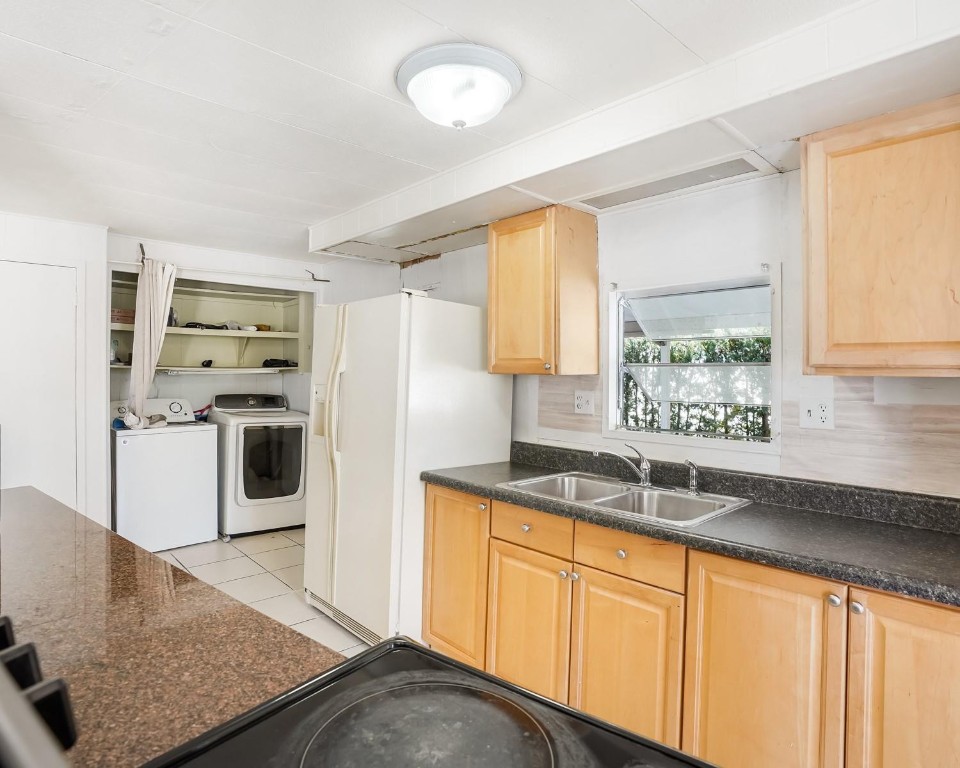 RAVENSWOOD ESTATES & MARINAS - Residential