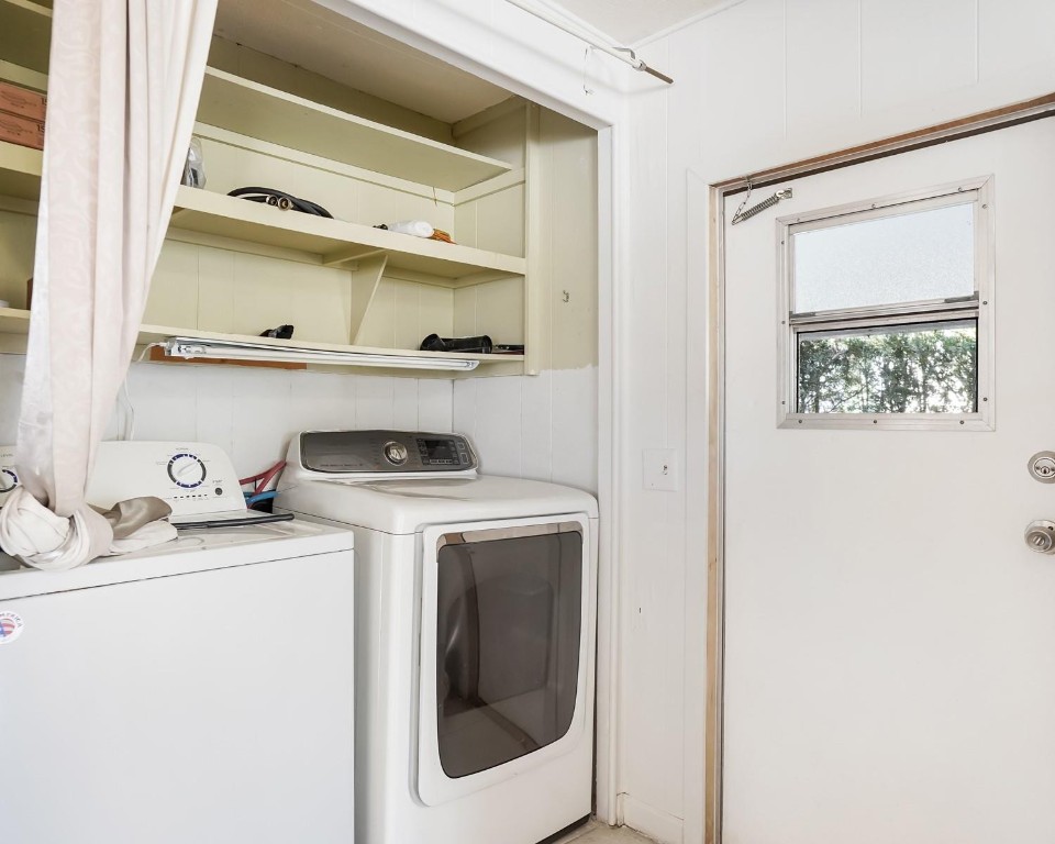 RAVENSWOOD ESTATES & MARINAS - Residential