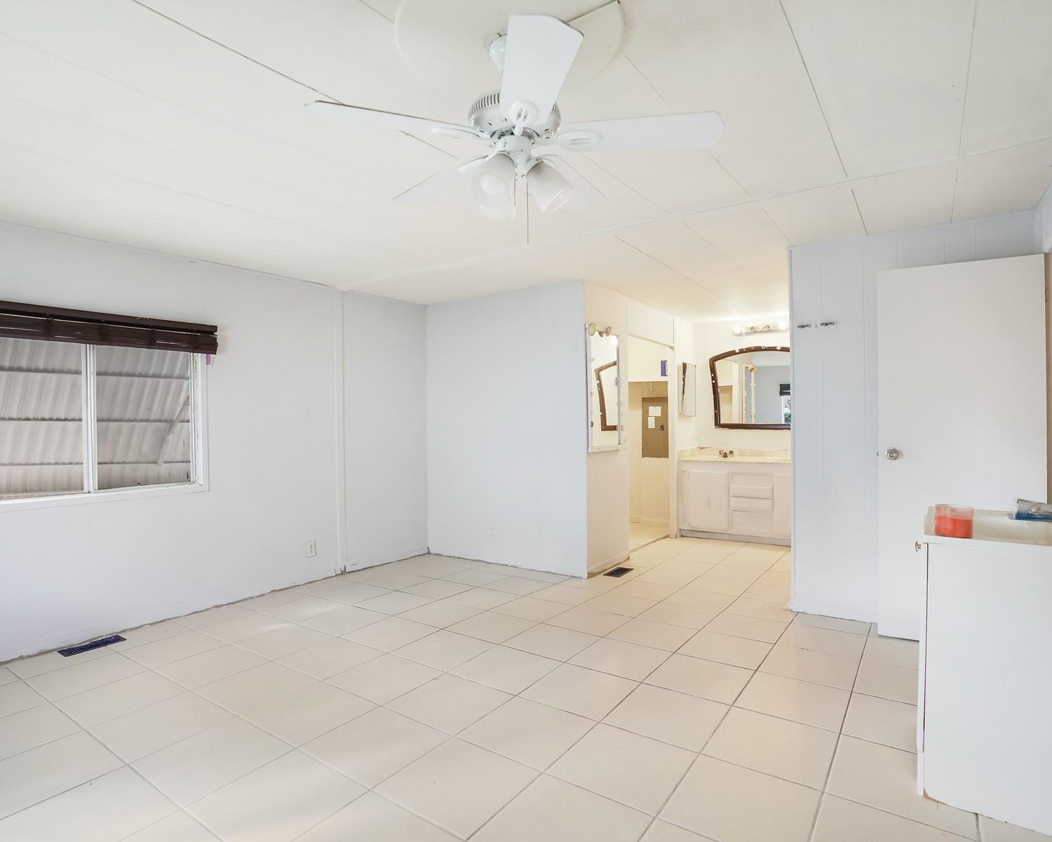 Ravenswood Estates & Mari - Residential