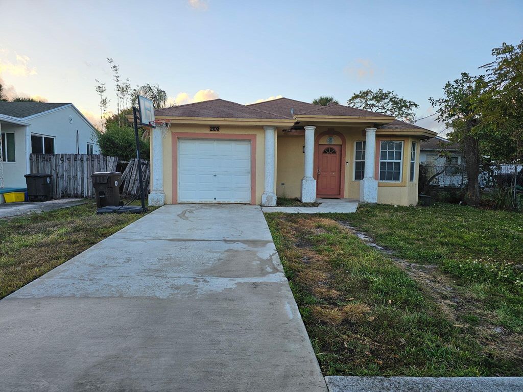 Photo of 2109 Dock Street, West Palm Beach, FL 33401 (MLS # R11133850)