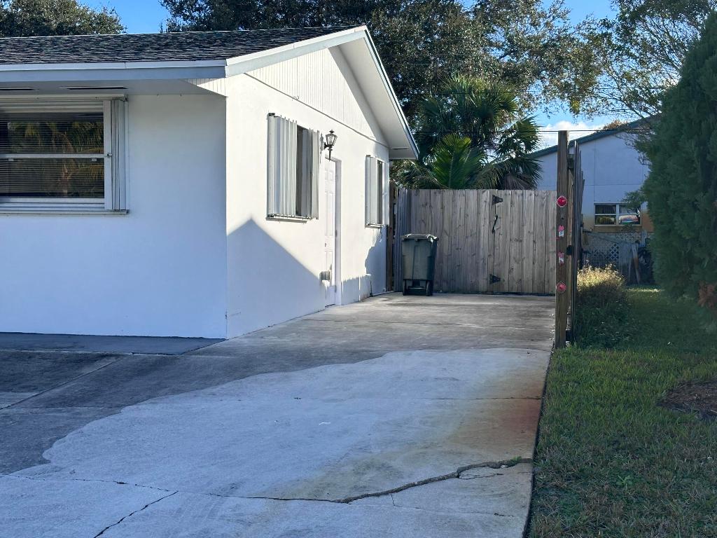 RIDGEWOOD HOMES - Residential Lease