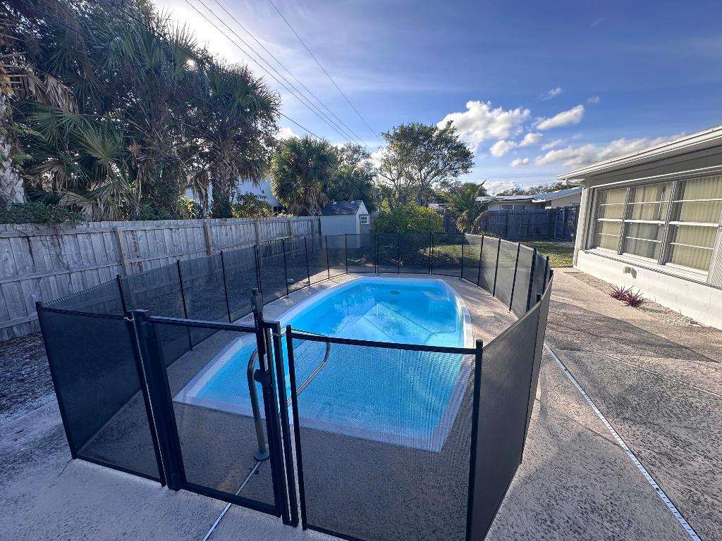 RIDGEWOOD HOMES - Residential Lease