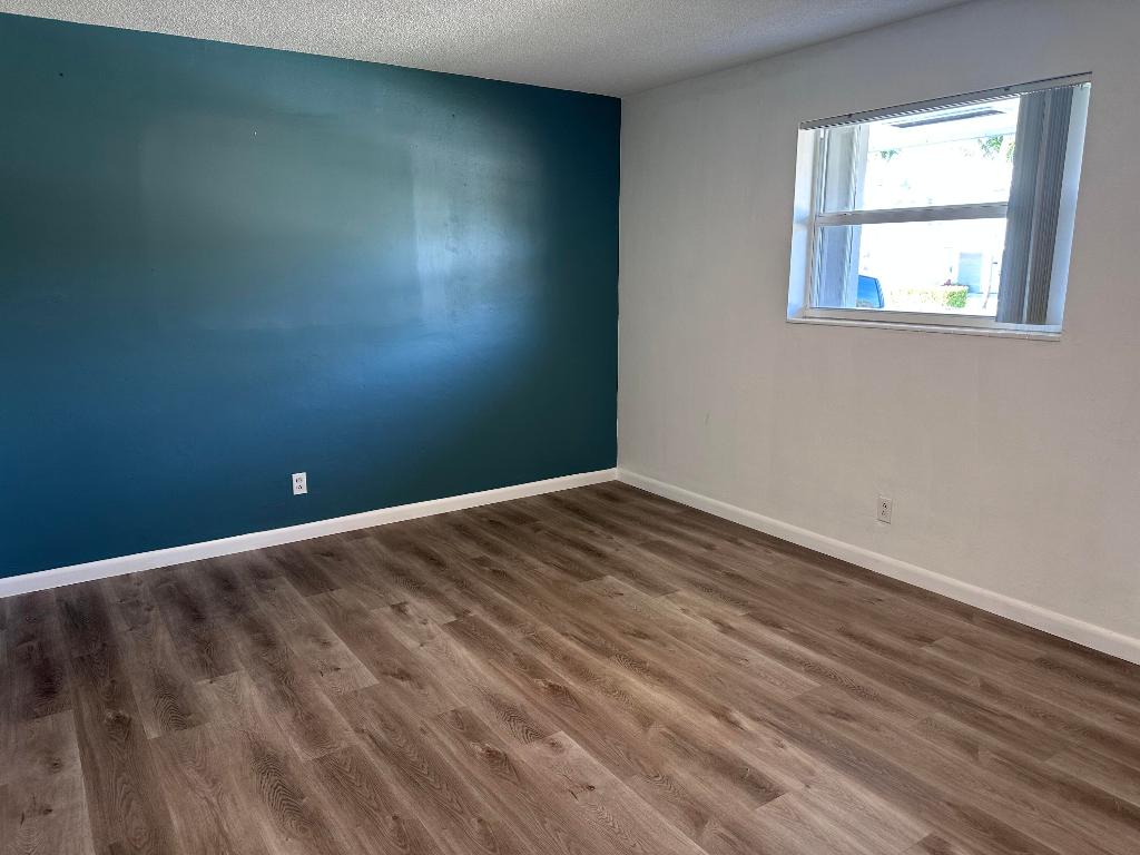 RIDGEWOOD HOMES - Residential Lease