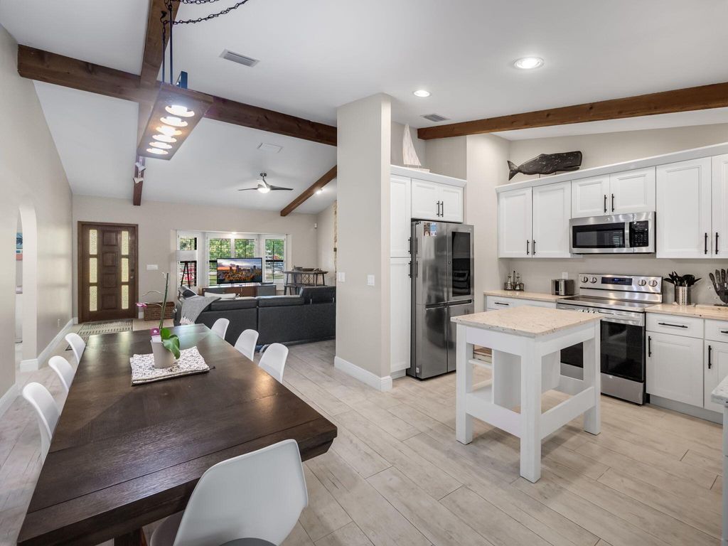 Photo of 13153 165th Road N, Jupiter, FL 33478 (MLS # R10968556)