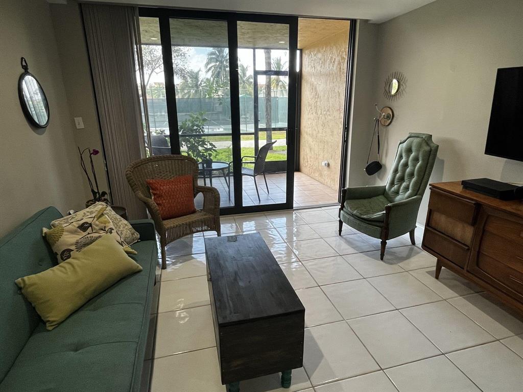 LAVERS DELRAY RACQUET CLUB CONDO - Residential