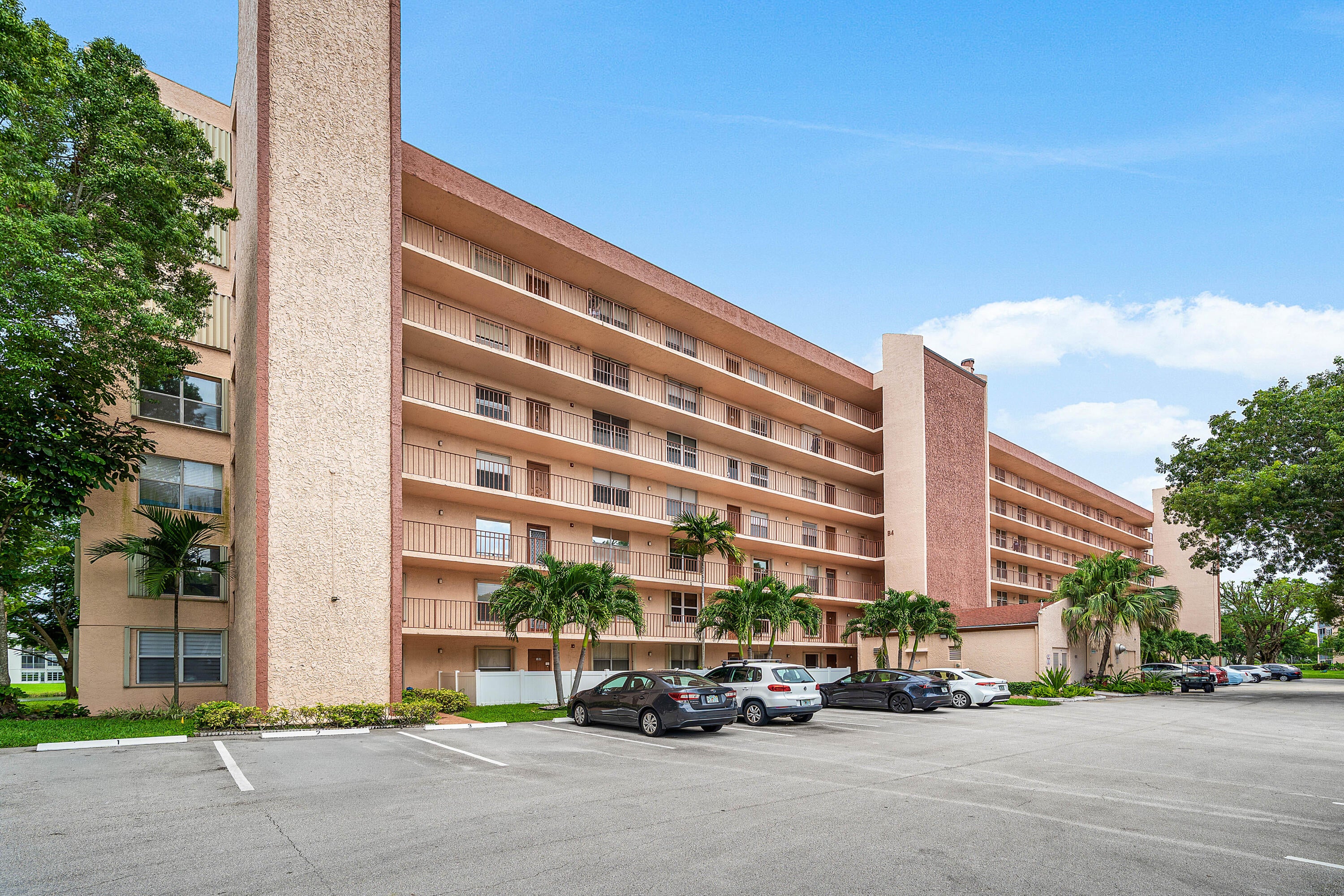 14623 Bonaire Boulevard 205