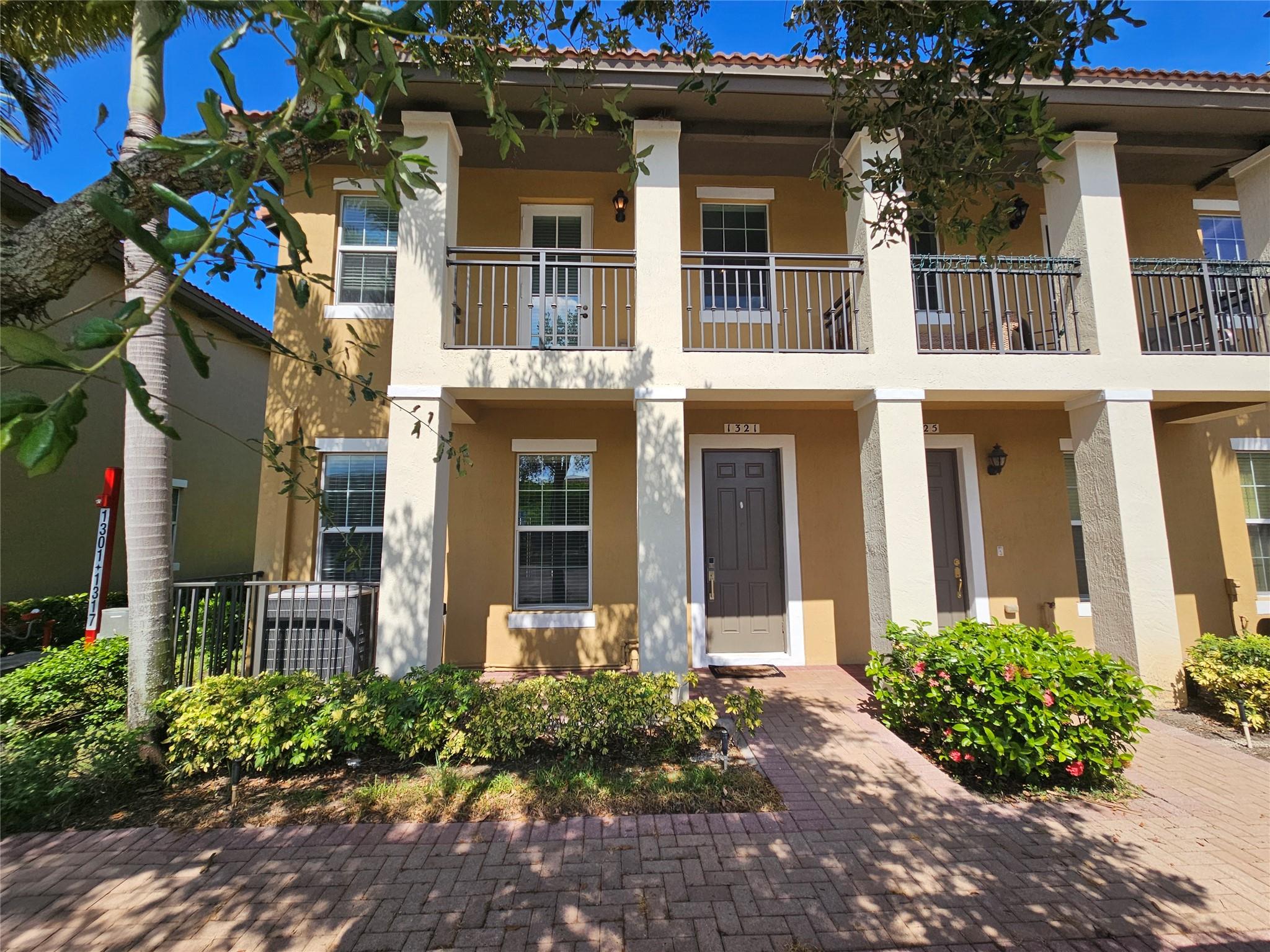 1321 SW 147th Ter