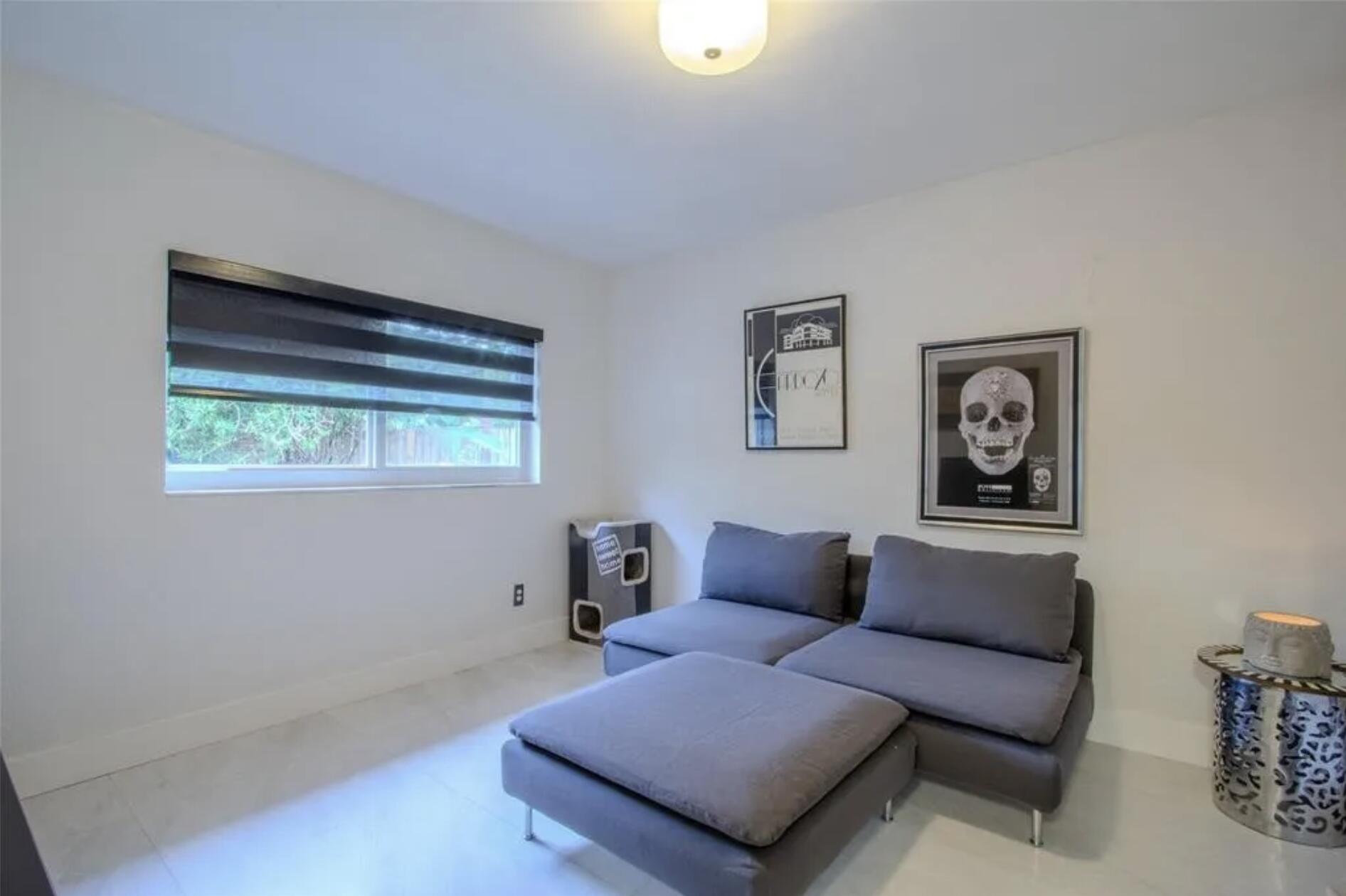 RIVERSIDE NO 3 - Residential