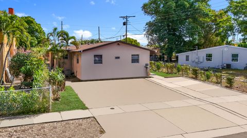 4804 Garden Avenue West Palm Beach FL 33405