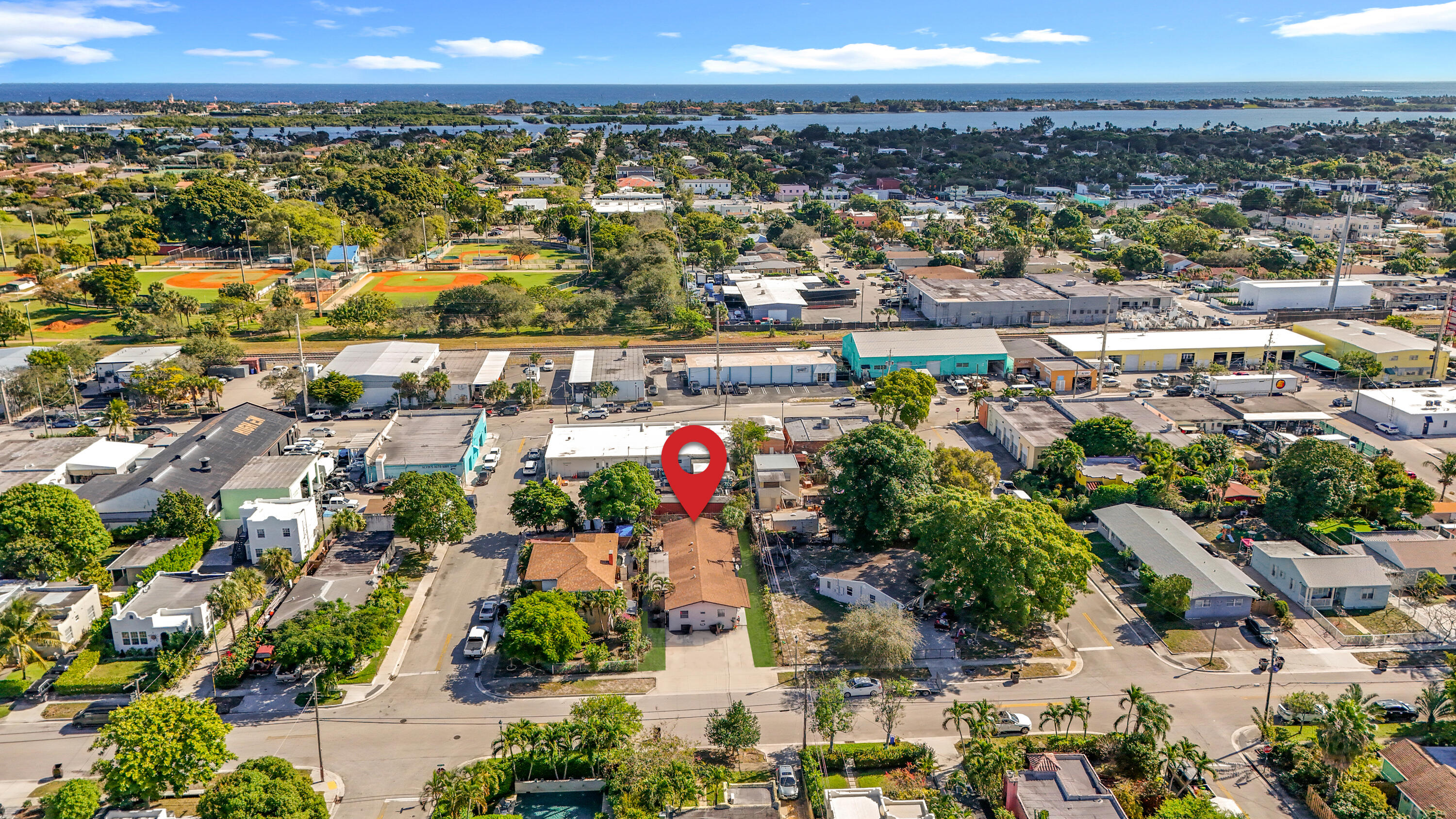 View photos, virtual tours, details... 4804 Garden Avenue