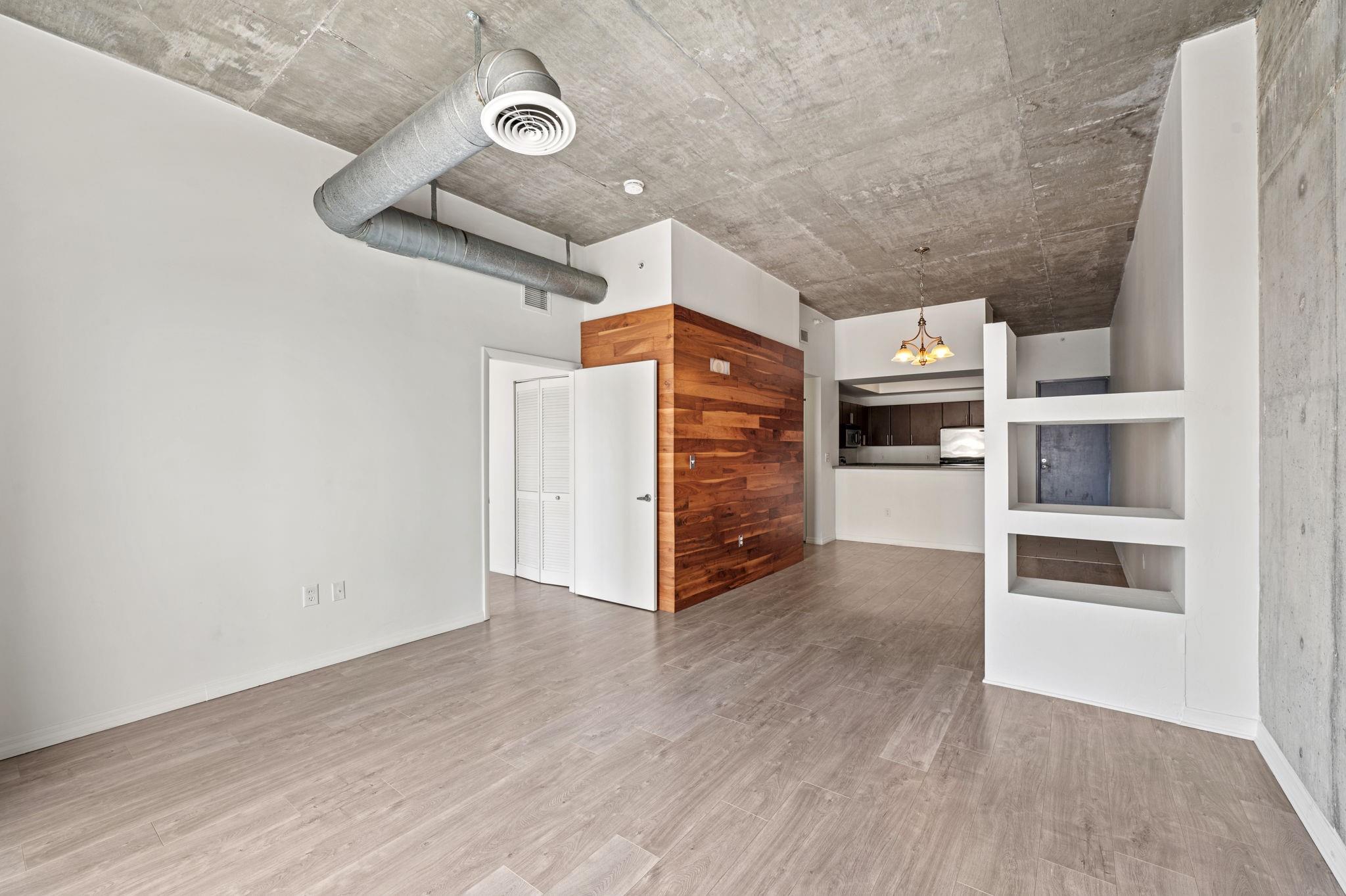 BAYLOFTS CONDO - Residential