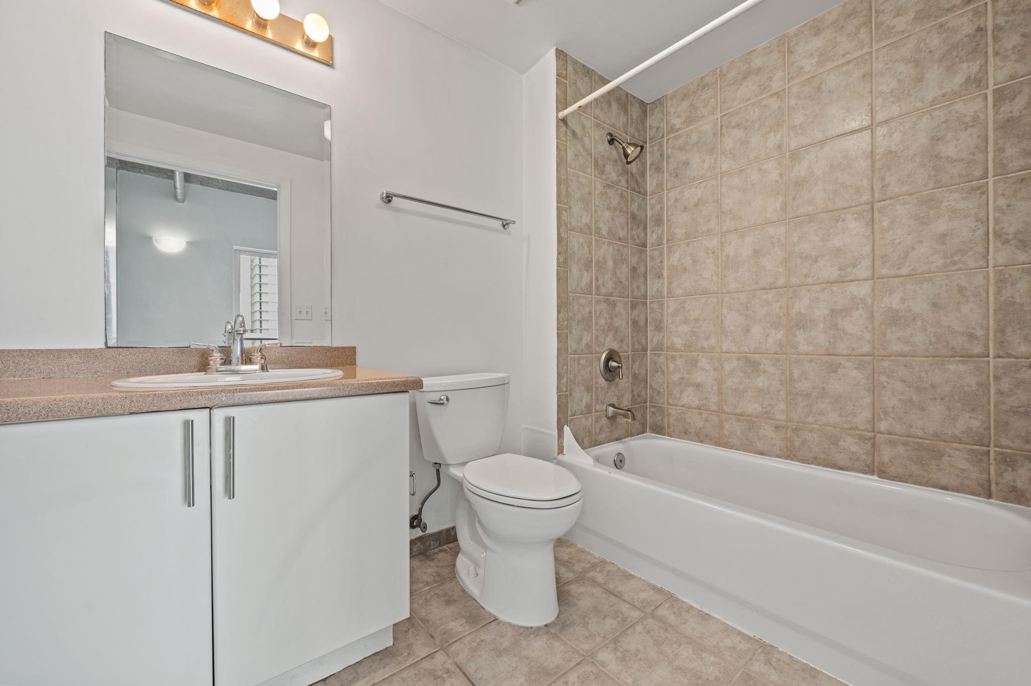 BAYLOFTS CONDO - Residential