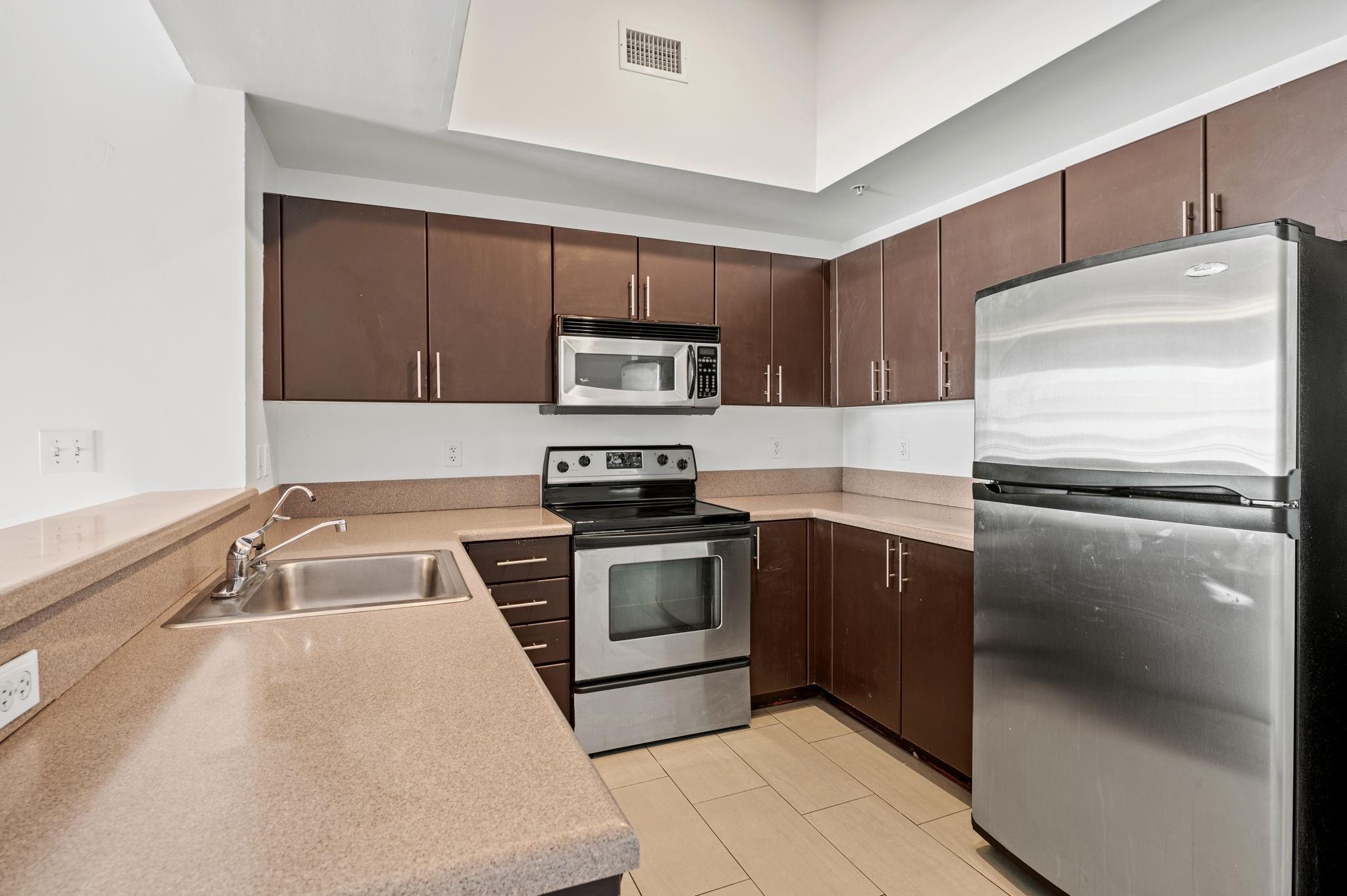 BAYLOFTS CONDO - Residential