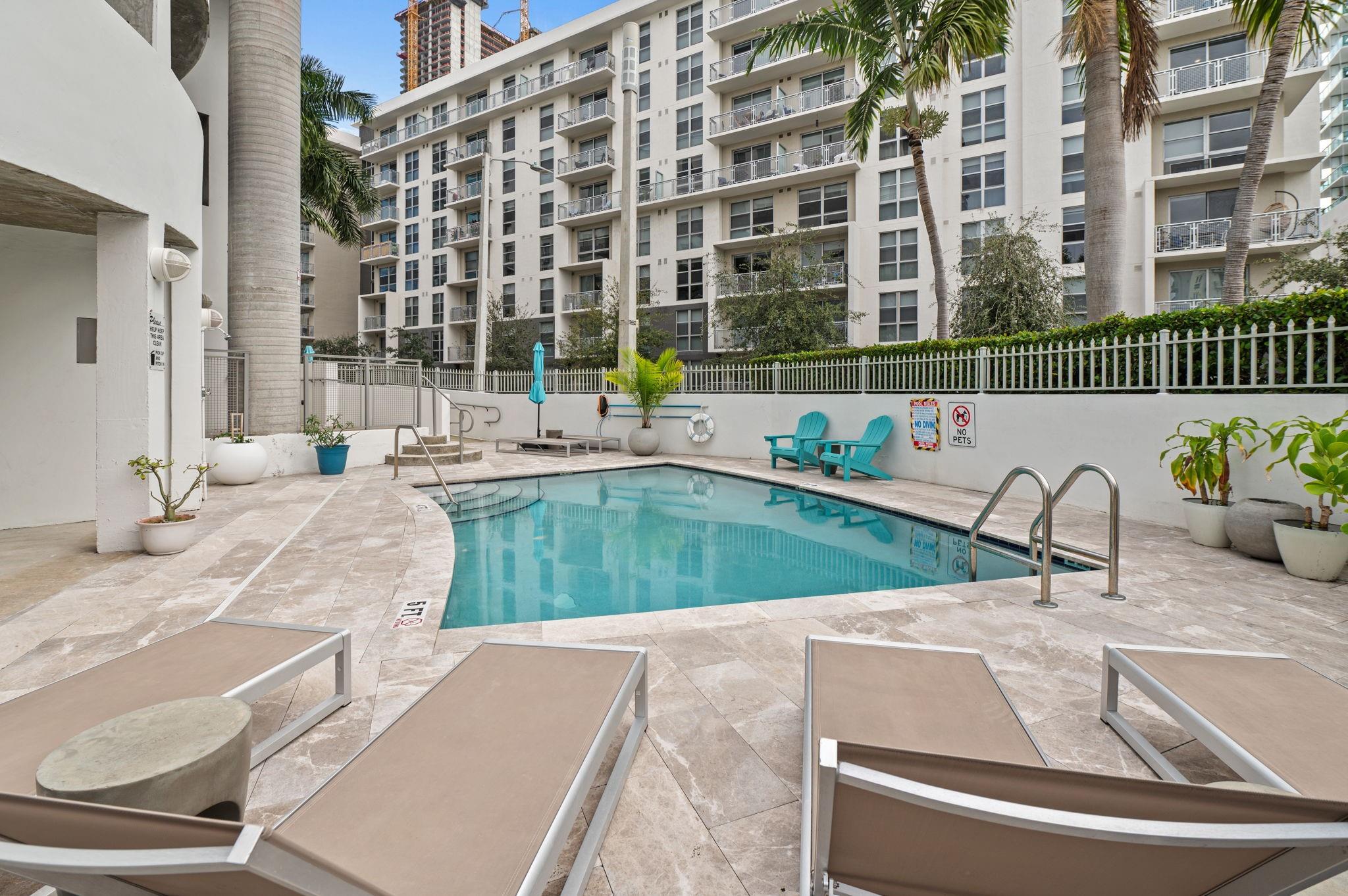 BAYLOFTS CONDO - Residential