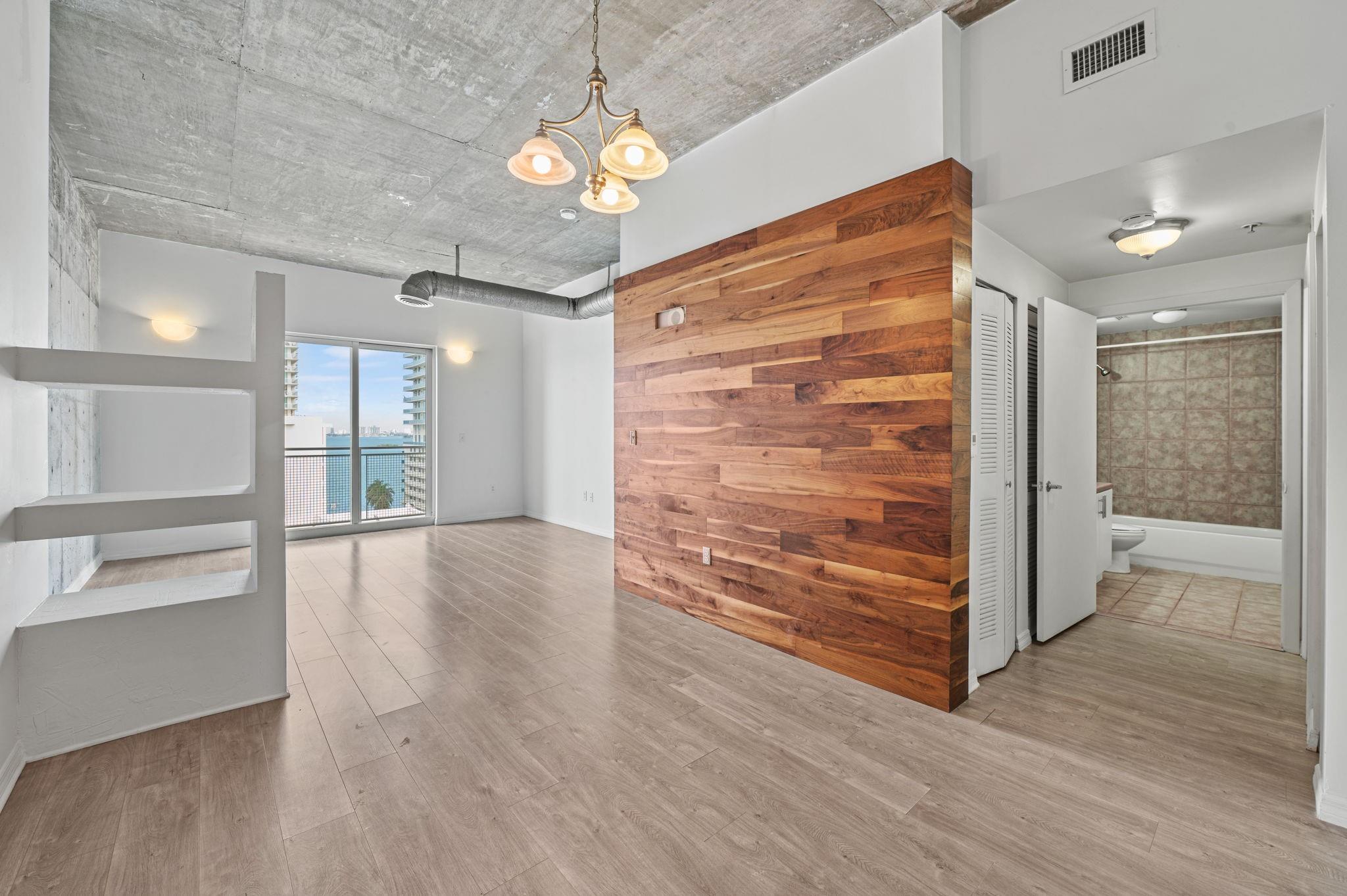 BAYLOFTS CONDO - Residential