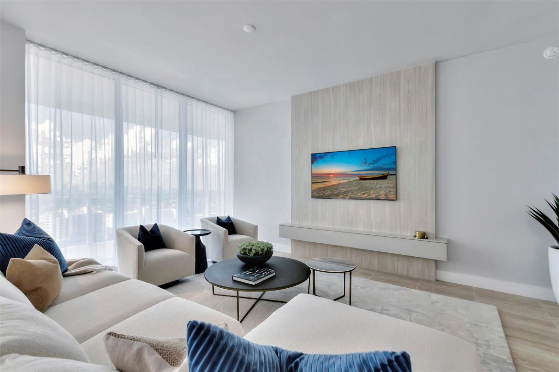 525 N Fort Lauderdale Beach Boulevard 1903