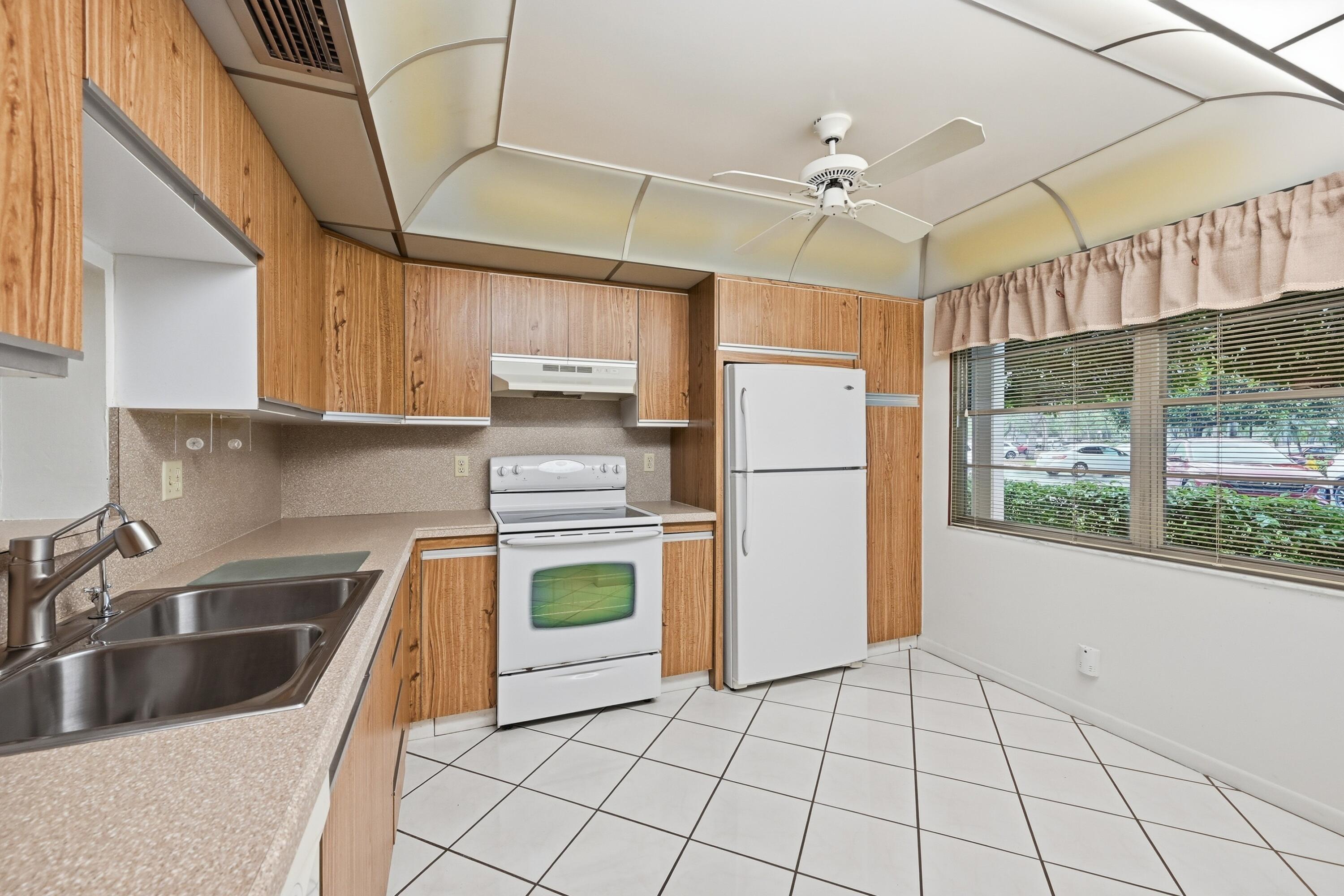 PORTOFINO VILLAGE 2-A CONDO - Residential