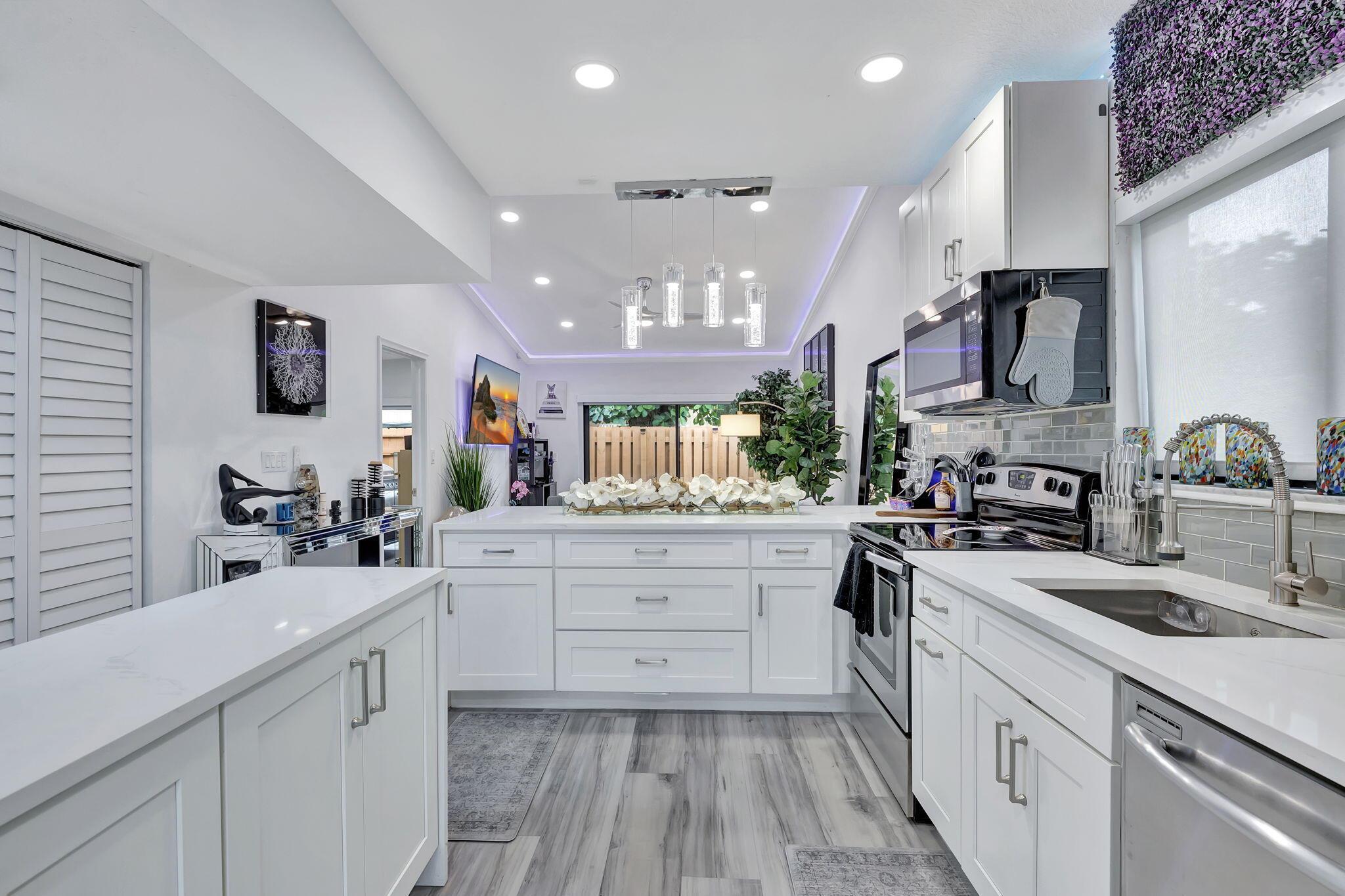 CENTURA PARC AT COCONUT C - Residential Lease