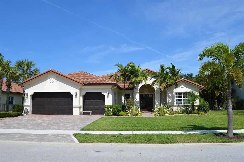 Photo of 275 Rudder Cay Way, Jupiter, FL 33458 (MLS # R10716556)