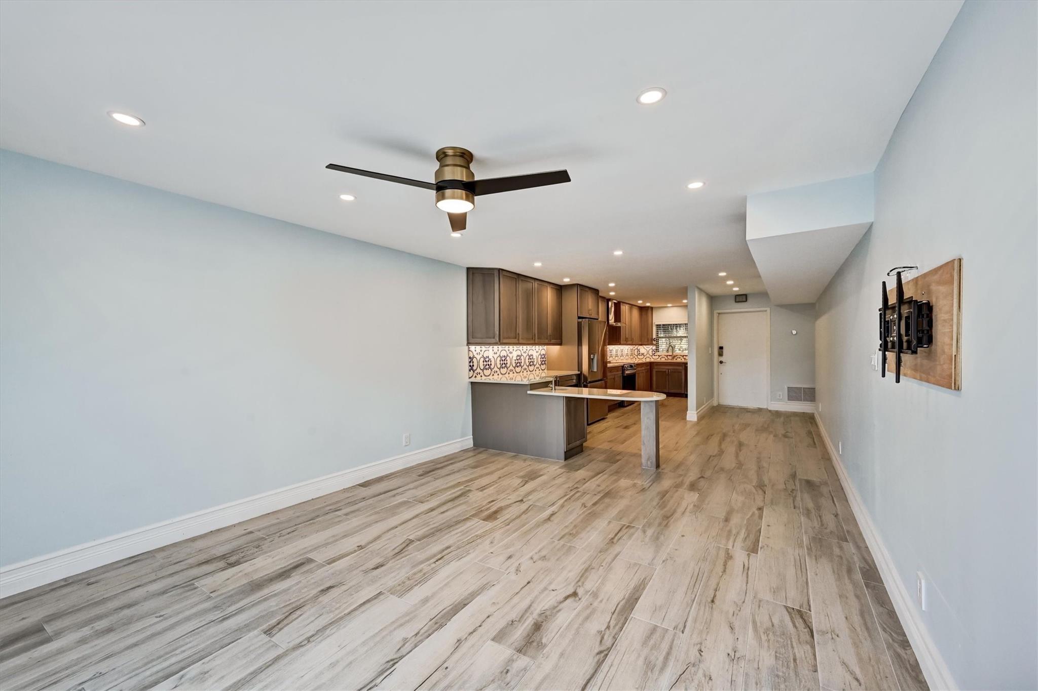 Hidden Harbor - Residential