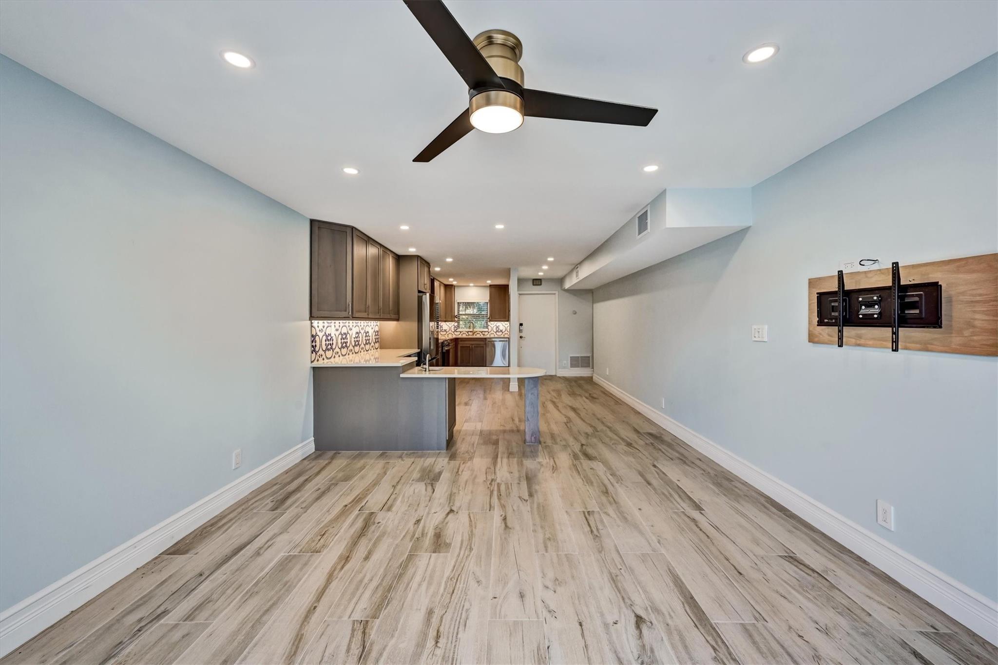 Hidden Harbor - Residential