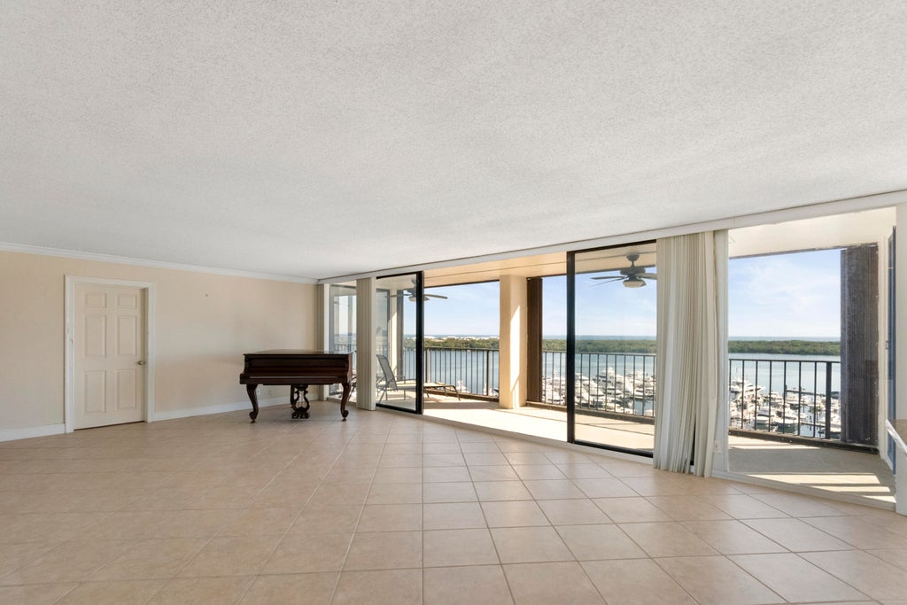 Photo of 120 Lakeshore Drive #T37, North Palm Beach, FL 33408 (MLS # R11044377)
