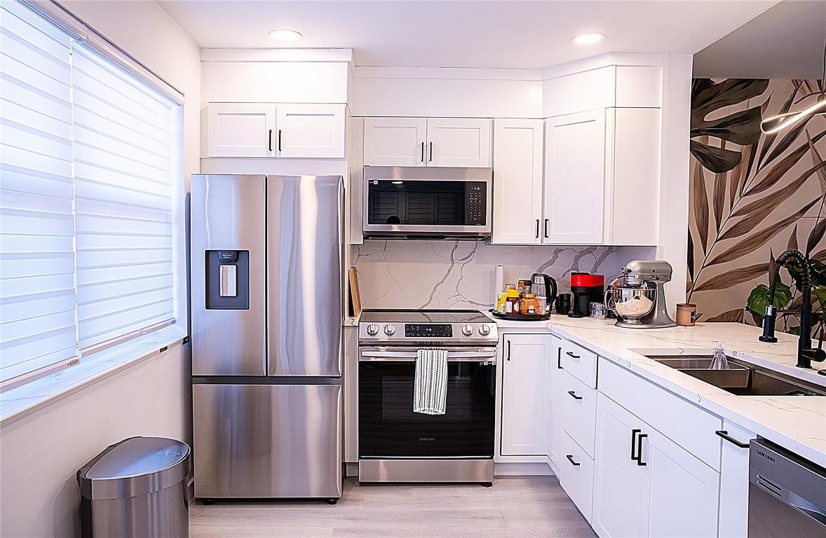 PALM ROYAL CONDOMINIUM - Residential