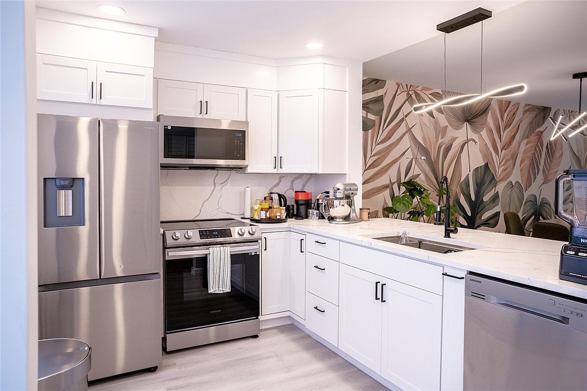 PALM ROYAL CONDOMINIUM - Residential