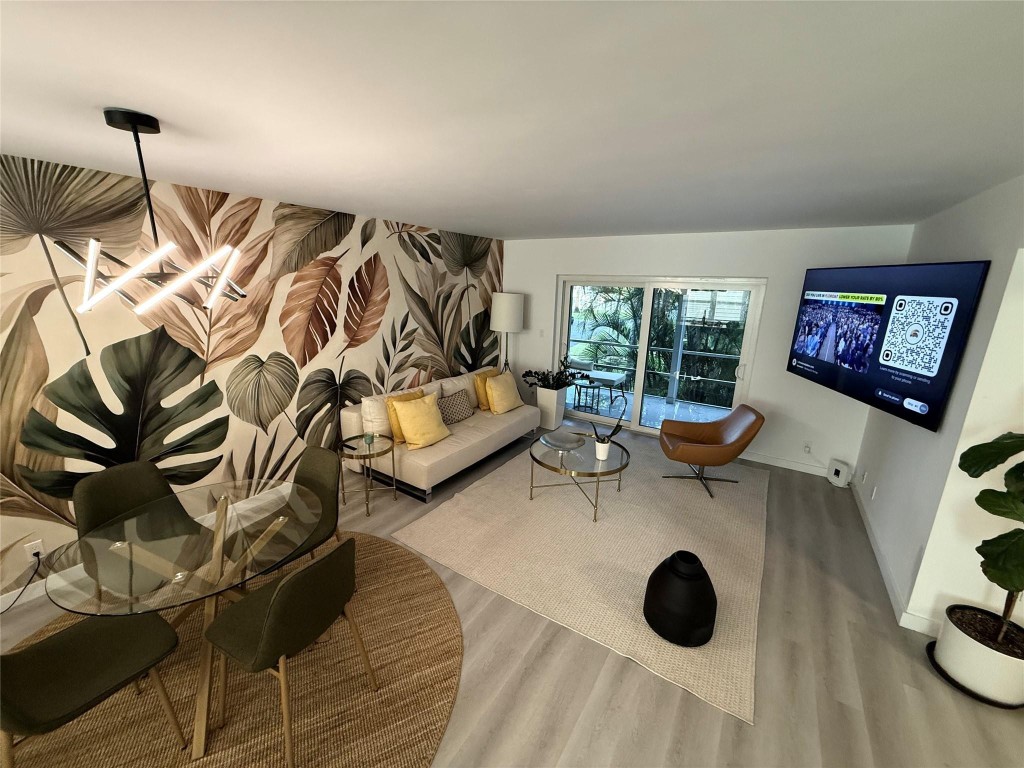 PALM ROYAL CONDOMINIUM - Residential