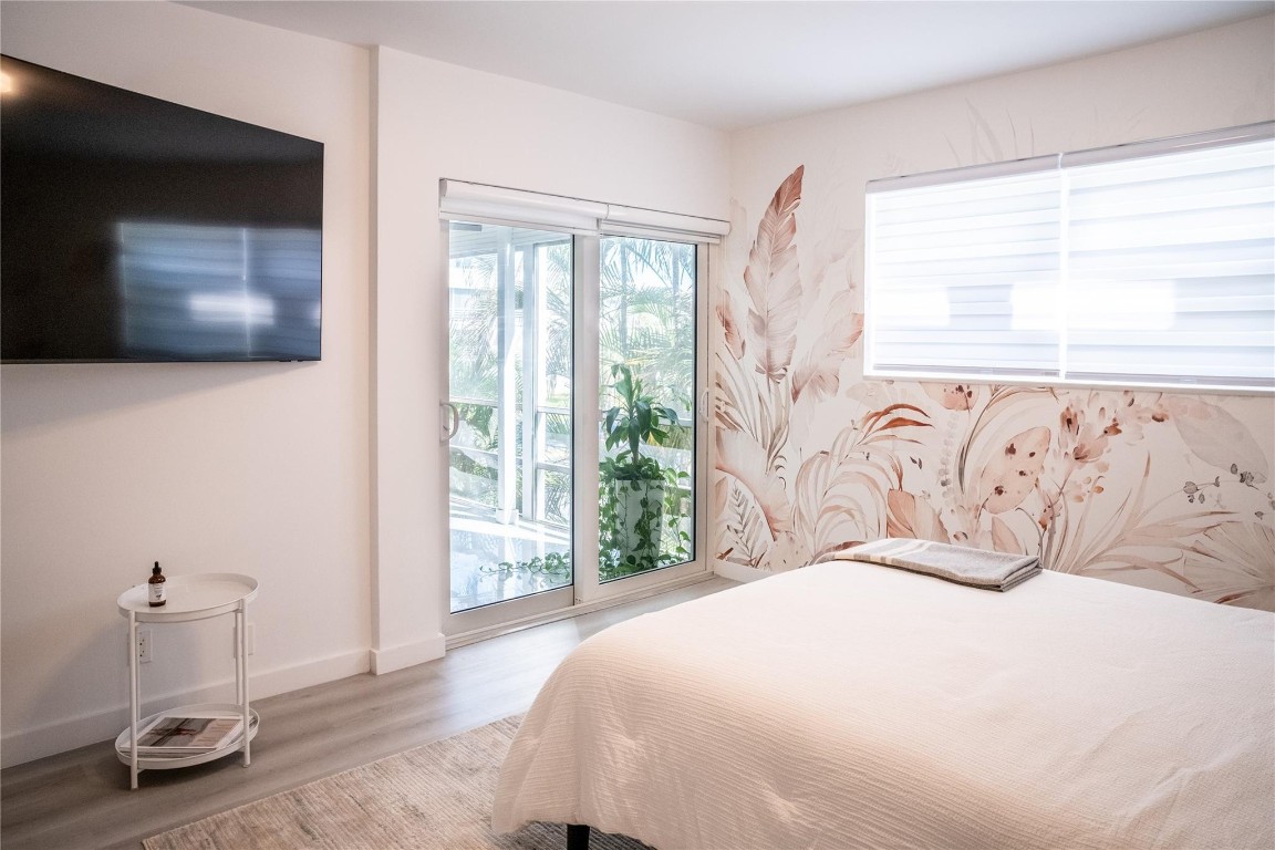 PALM ROYAL CONDOMINIUM - Residential