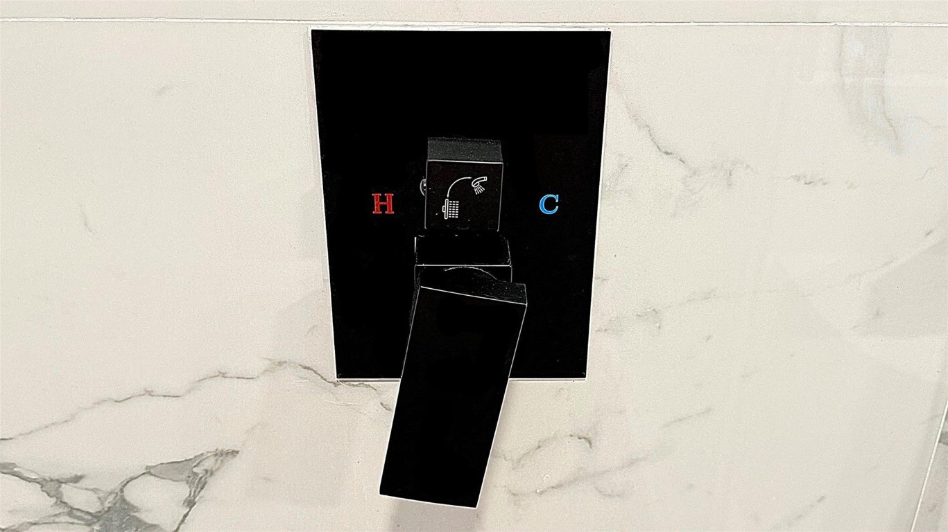 PALM ROYAL CONDOMINIUM - Residential