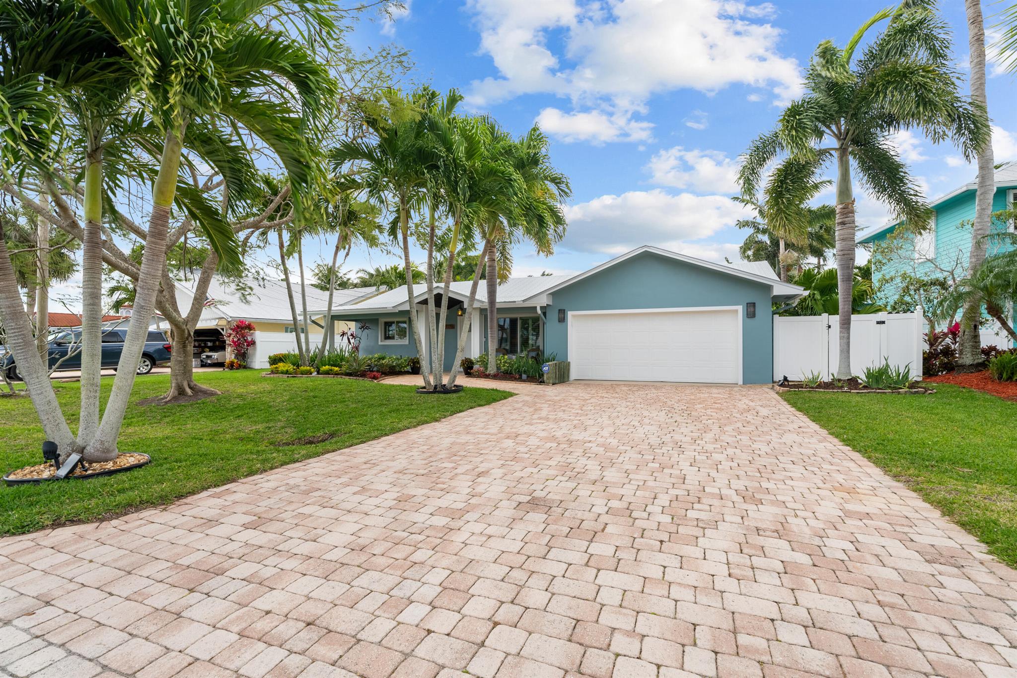 1394 SW Seagull Way