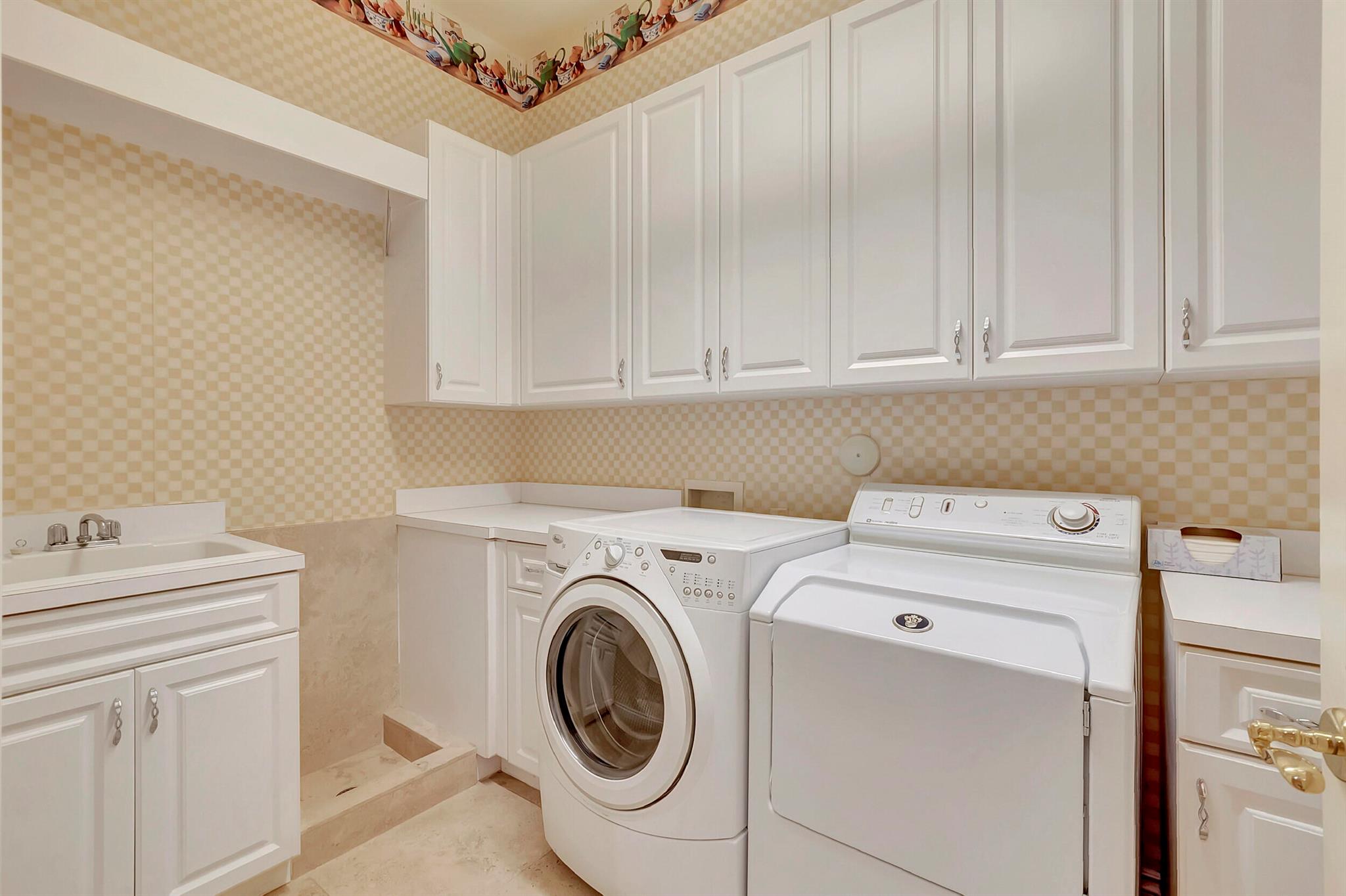 Isla Verde - Residential