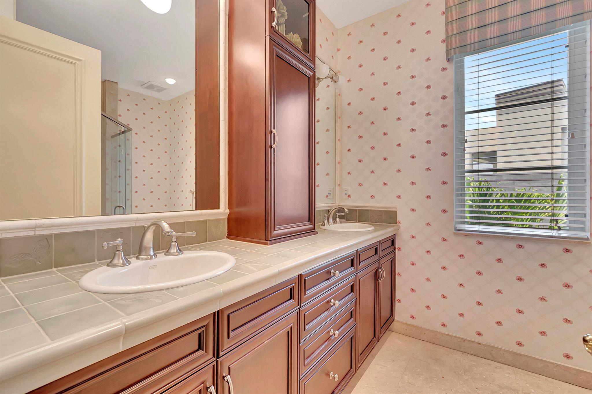 Isla Verde - Residential