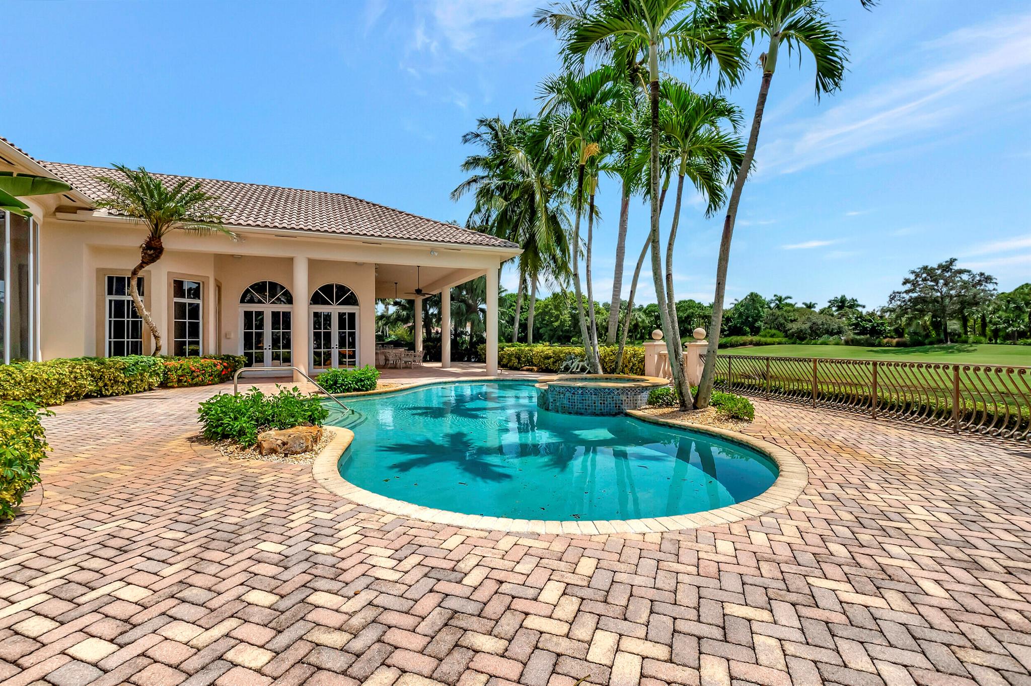 Isla Verde - Residential