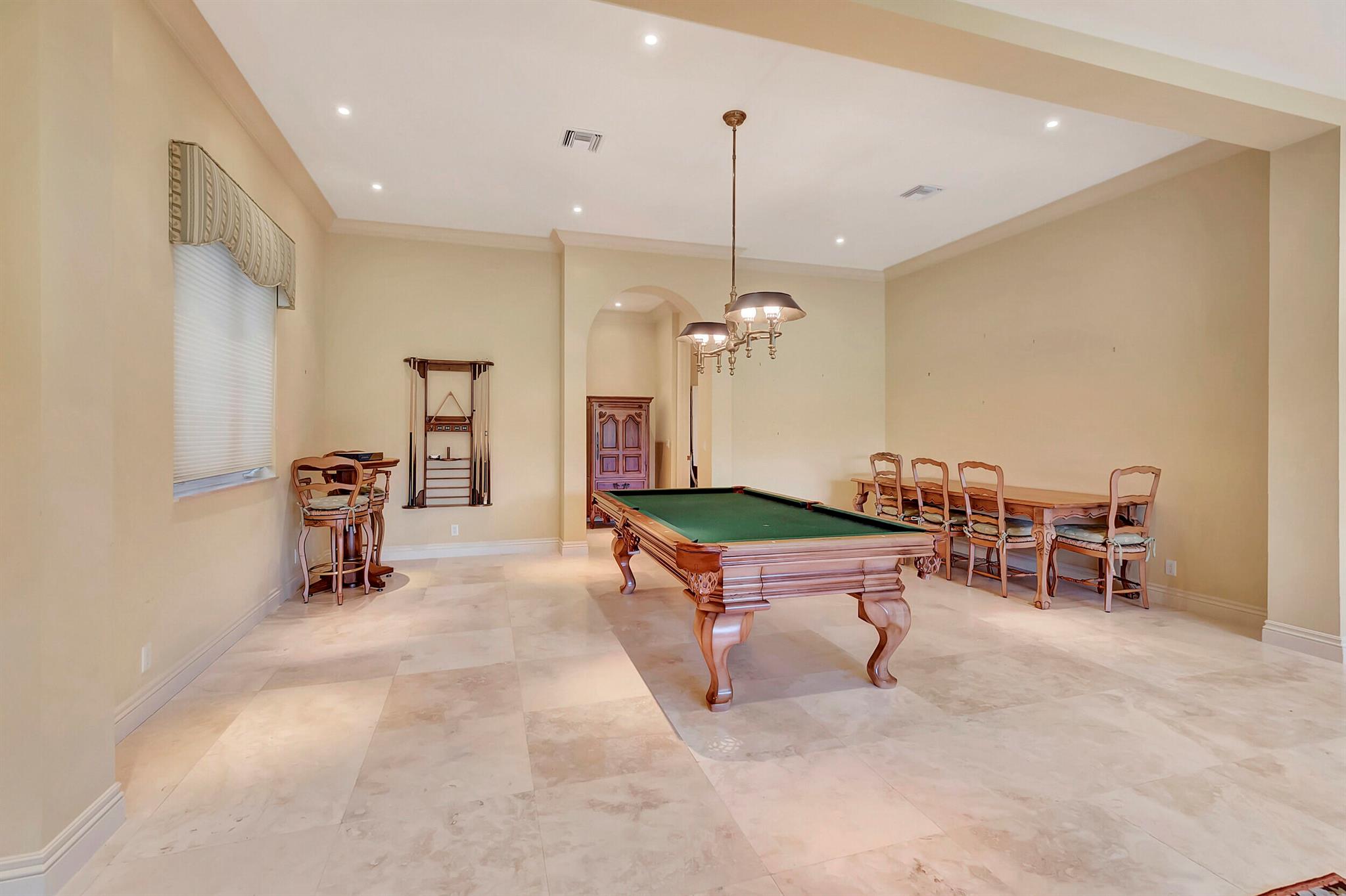 Isla Verde - Residential