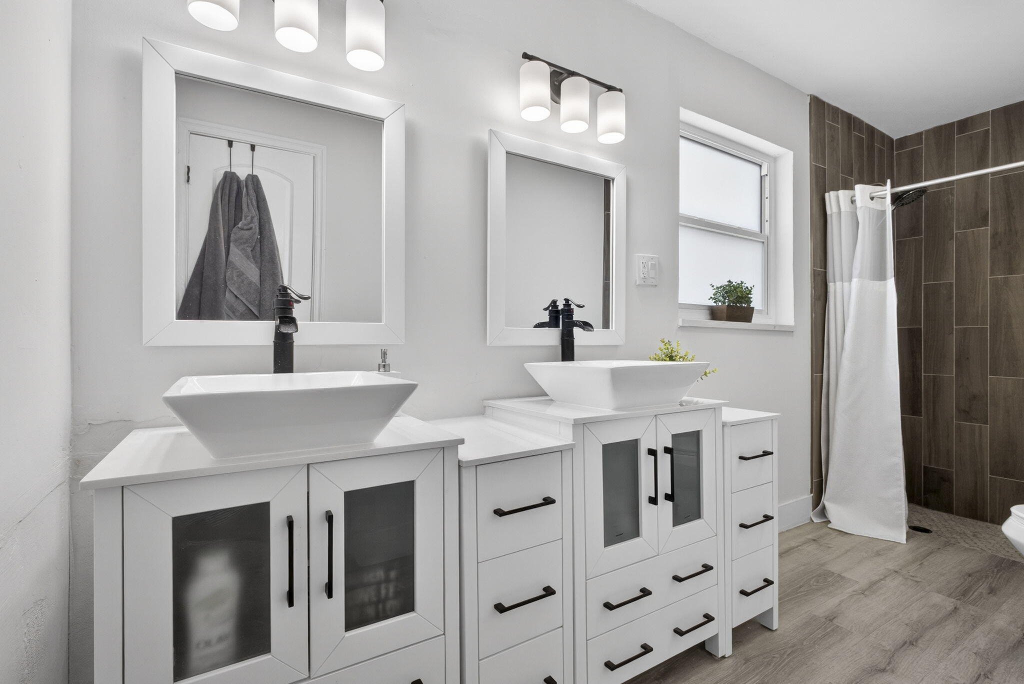 HOMEWOOD - Residential