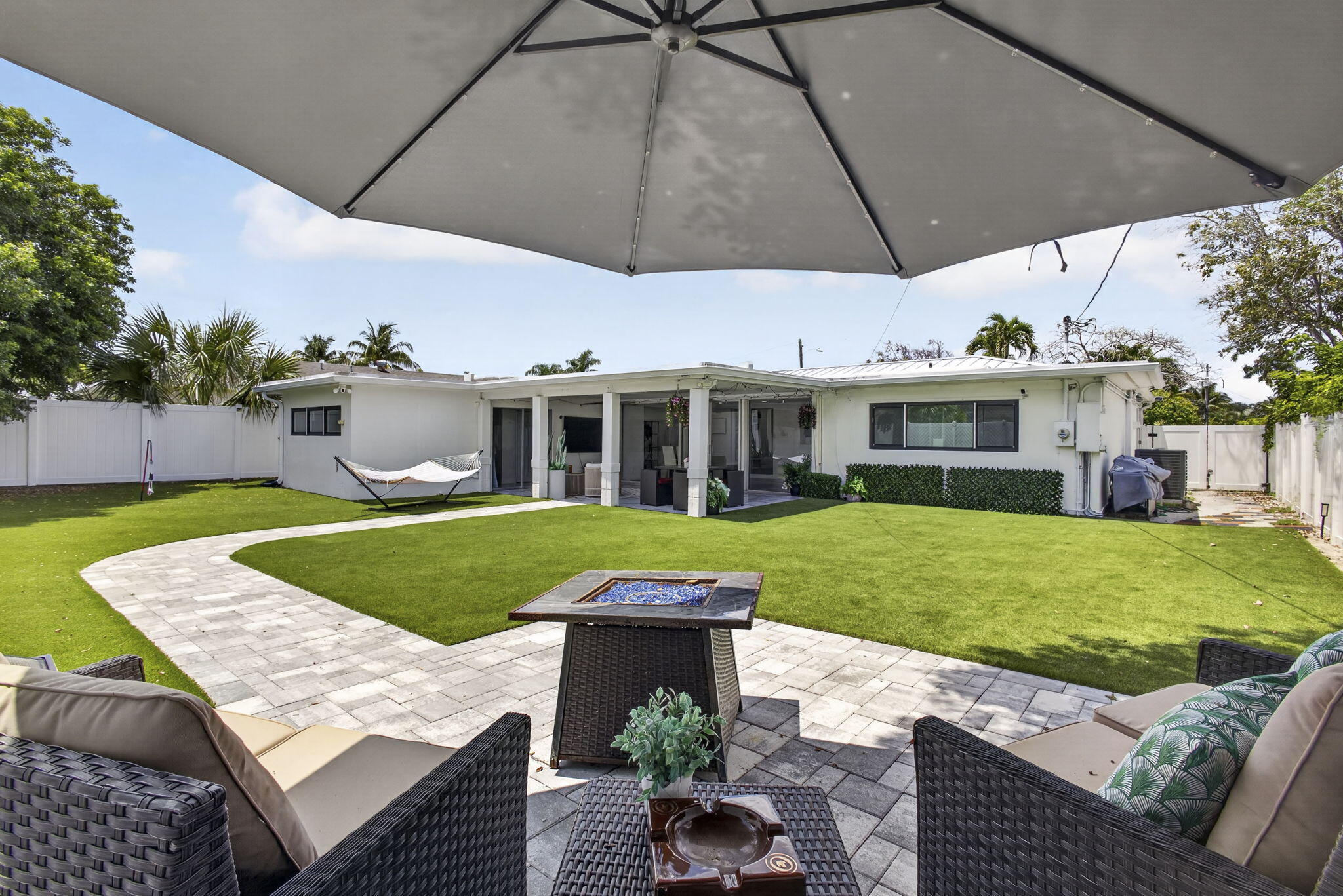 326 Alhambra Place