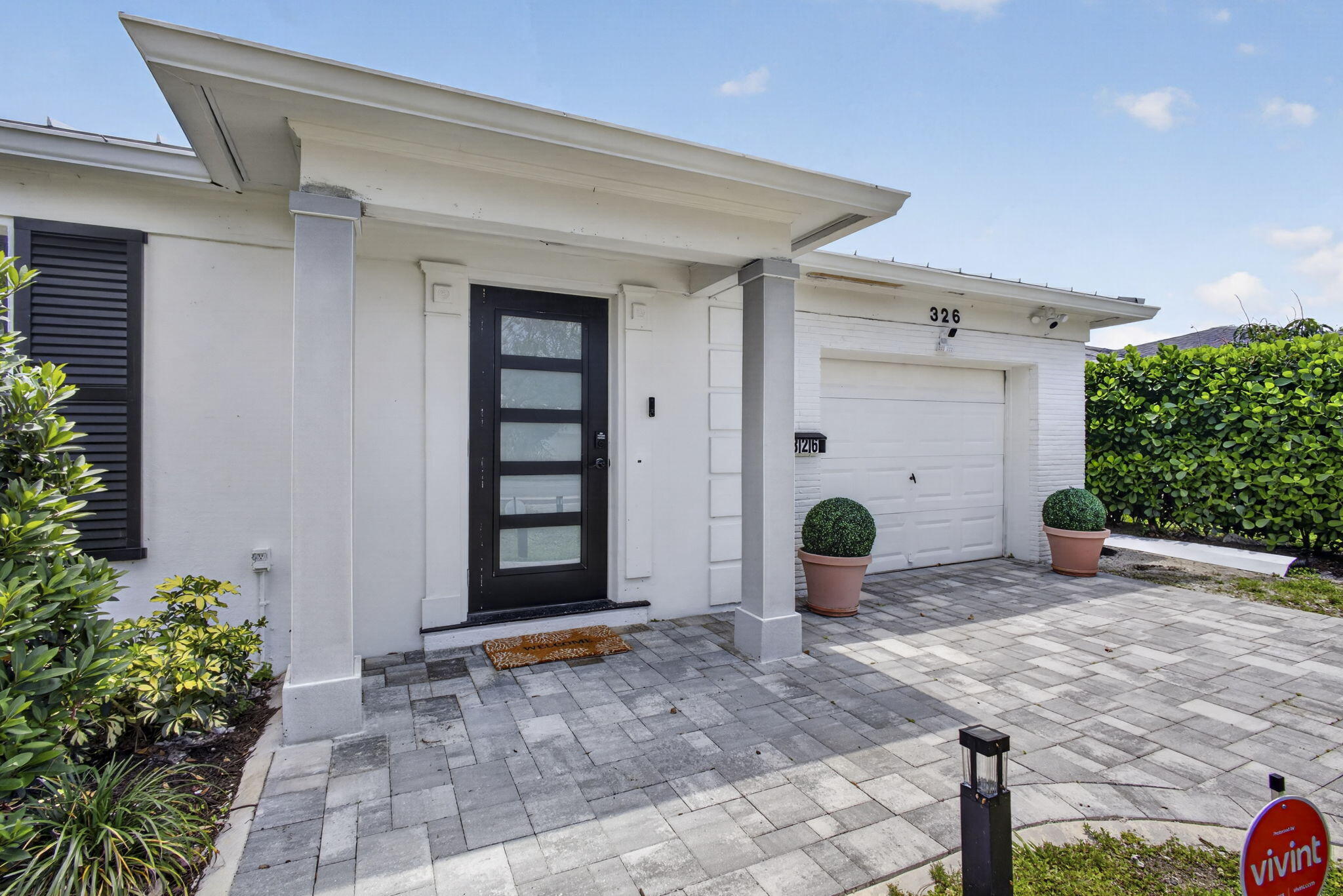 326 Alhambra Place