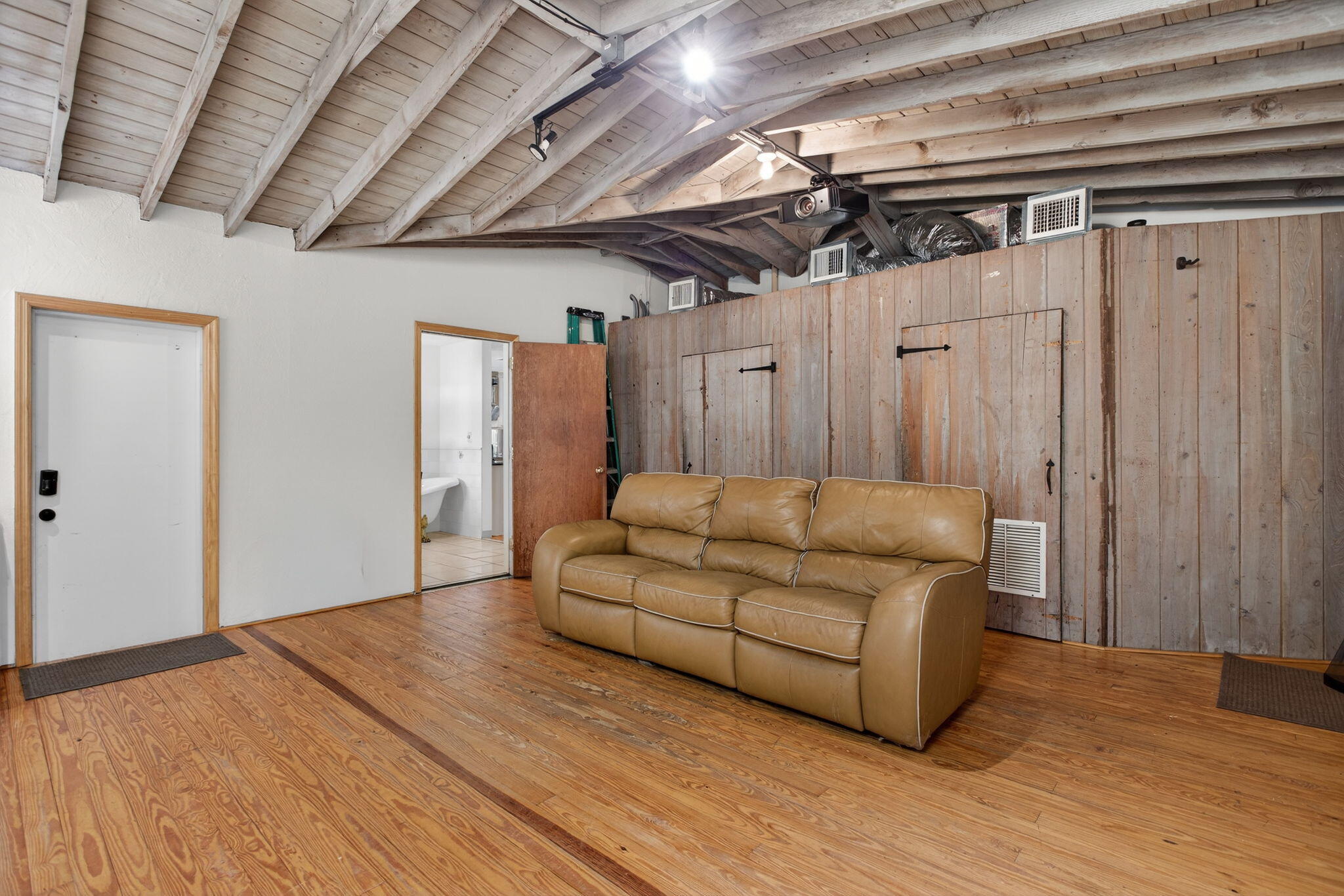 2580 SE 5th Court